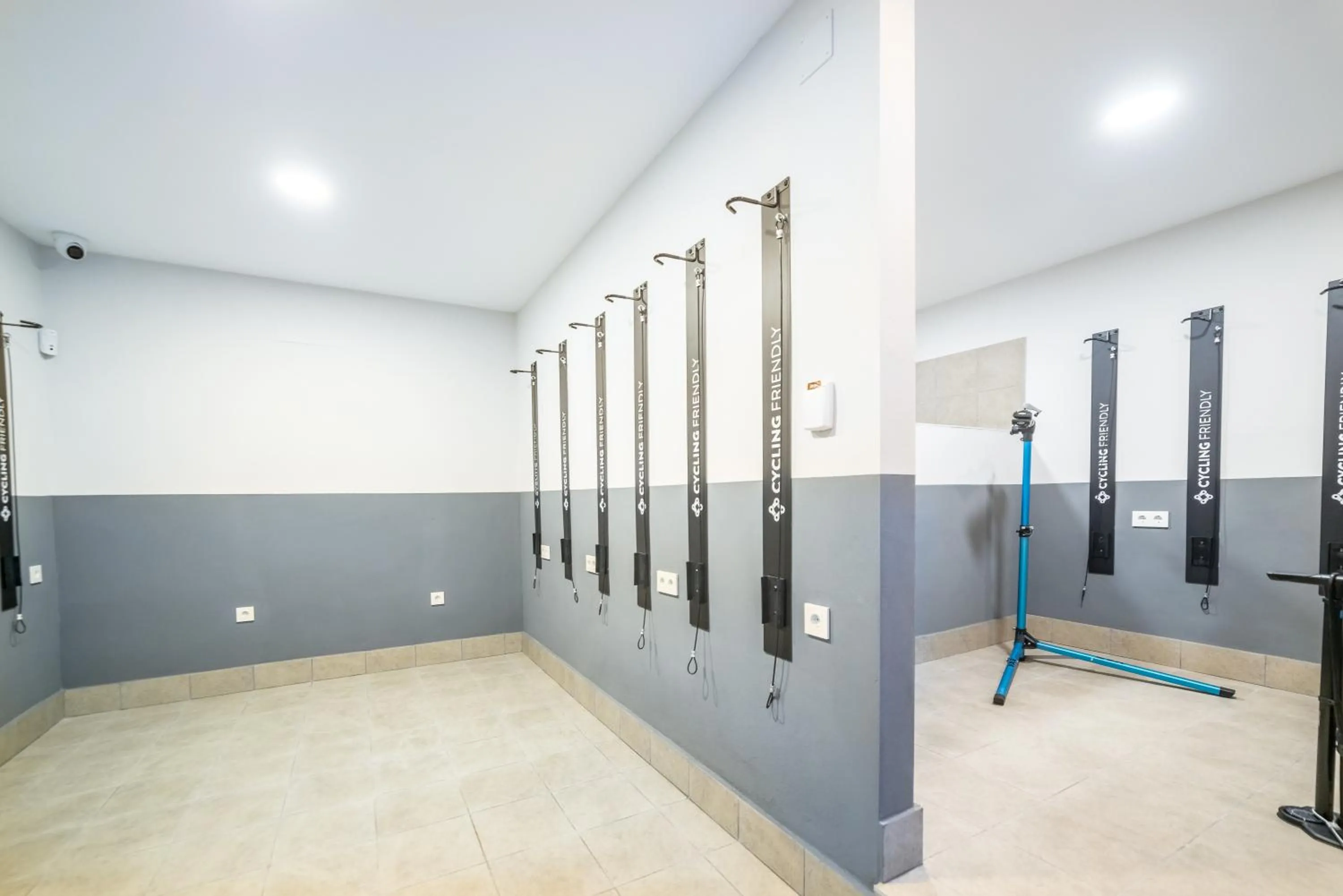 Cycling in Torreluz Centro