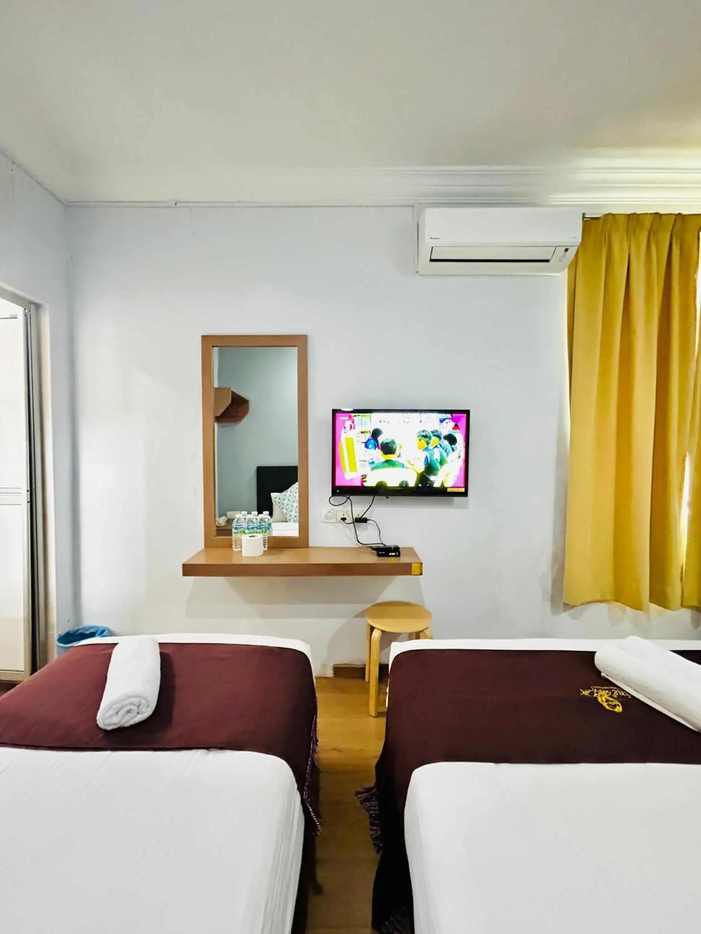 Bed in Charisma Hotel Self Check-In Bed in Charisma Hotel Self Check-In