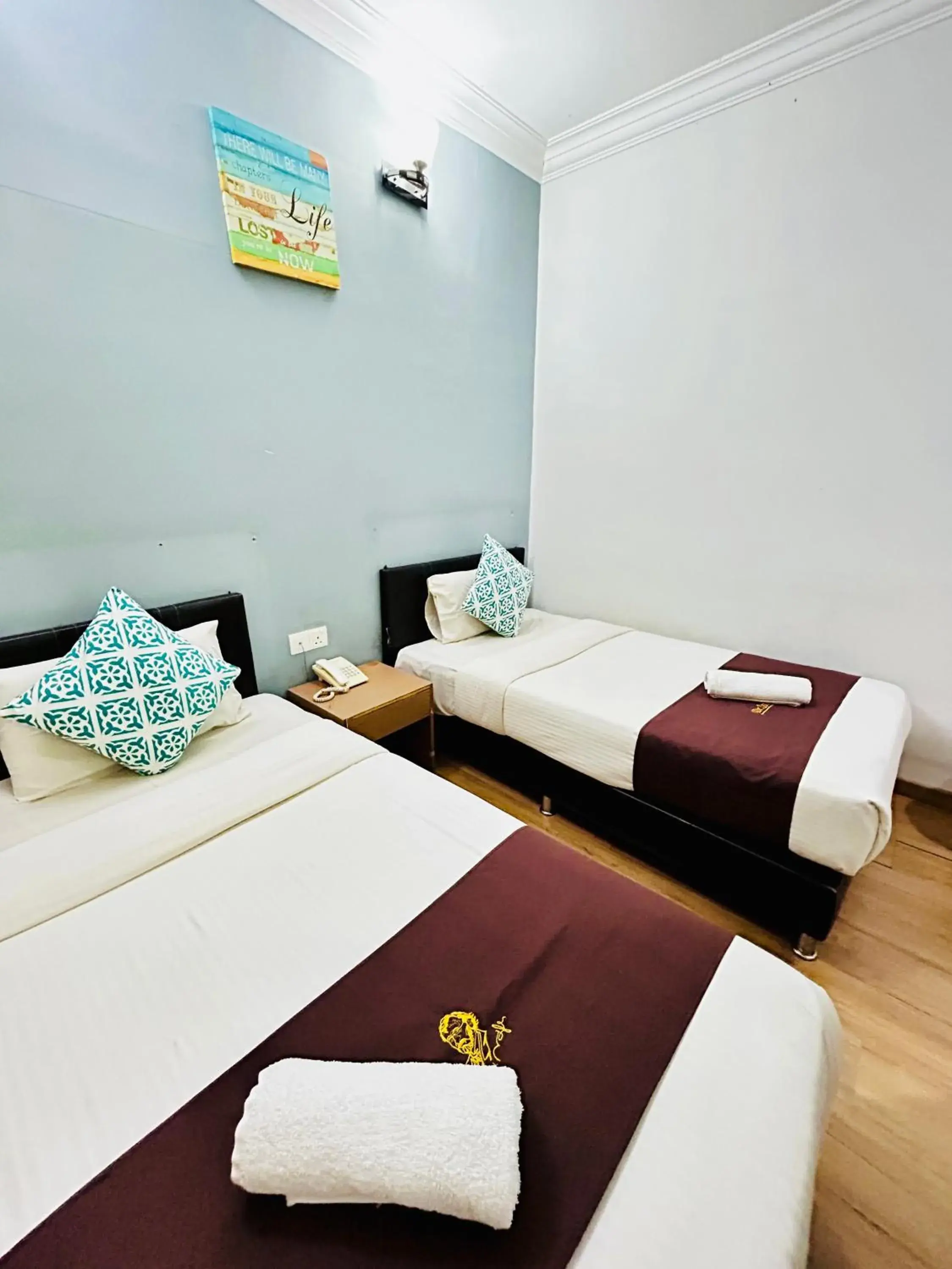 Bed in CHARISMA HOTEL Bed in CHARISMA HOTEL