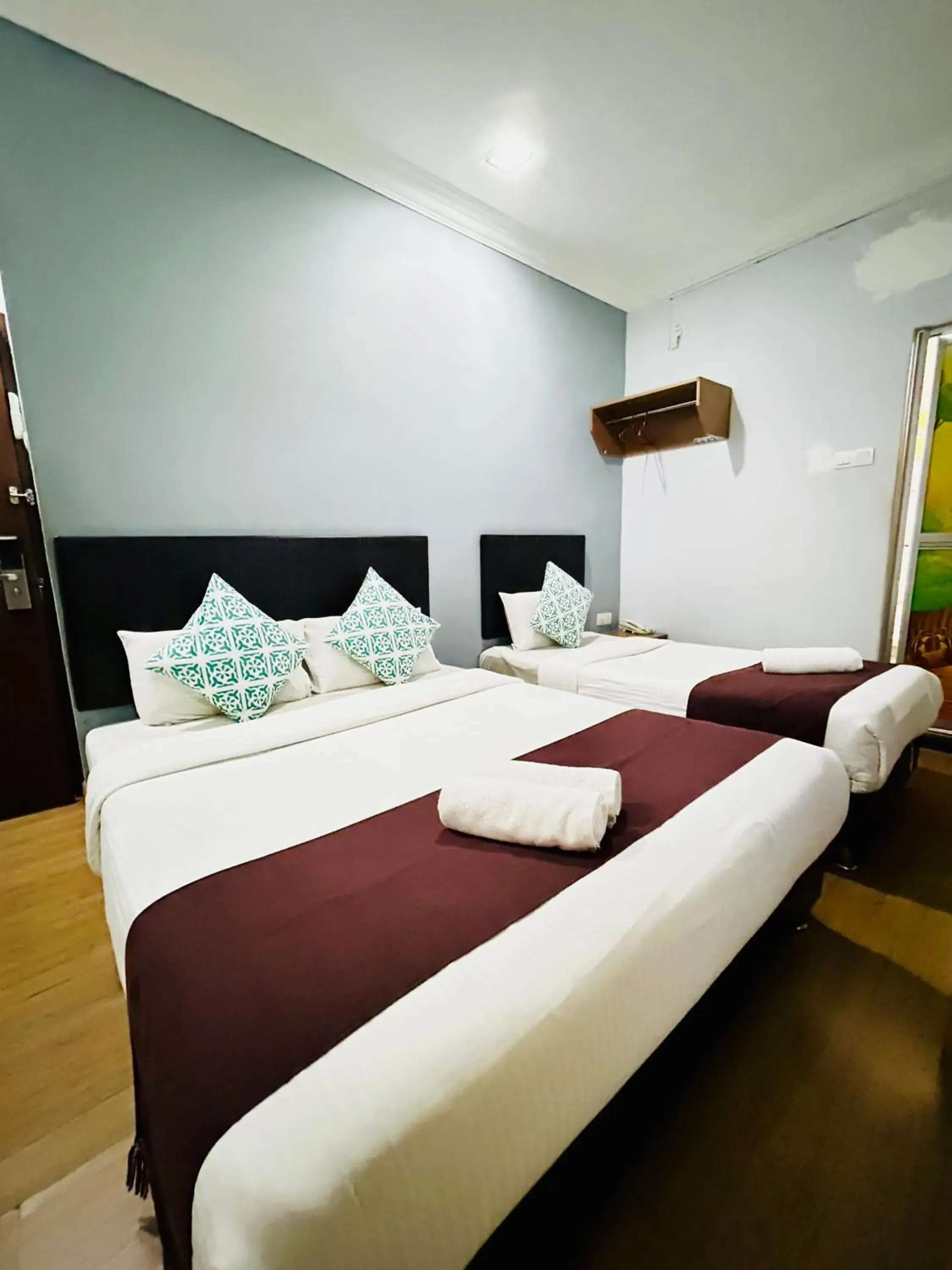 Bed in CHARISMA HOTEL Bed in CHARISMA HOTEL