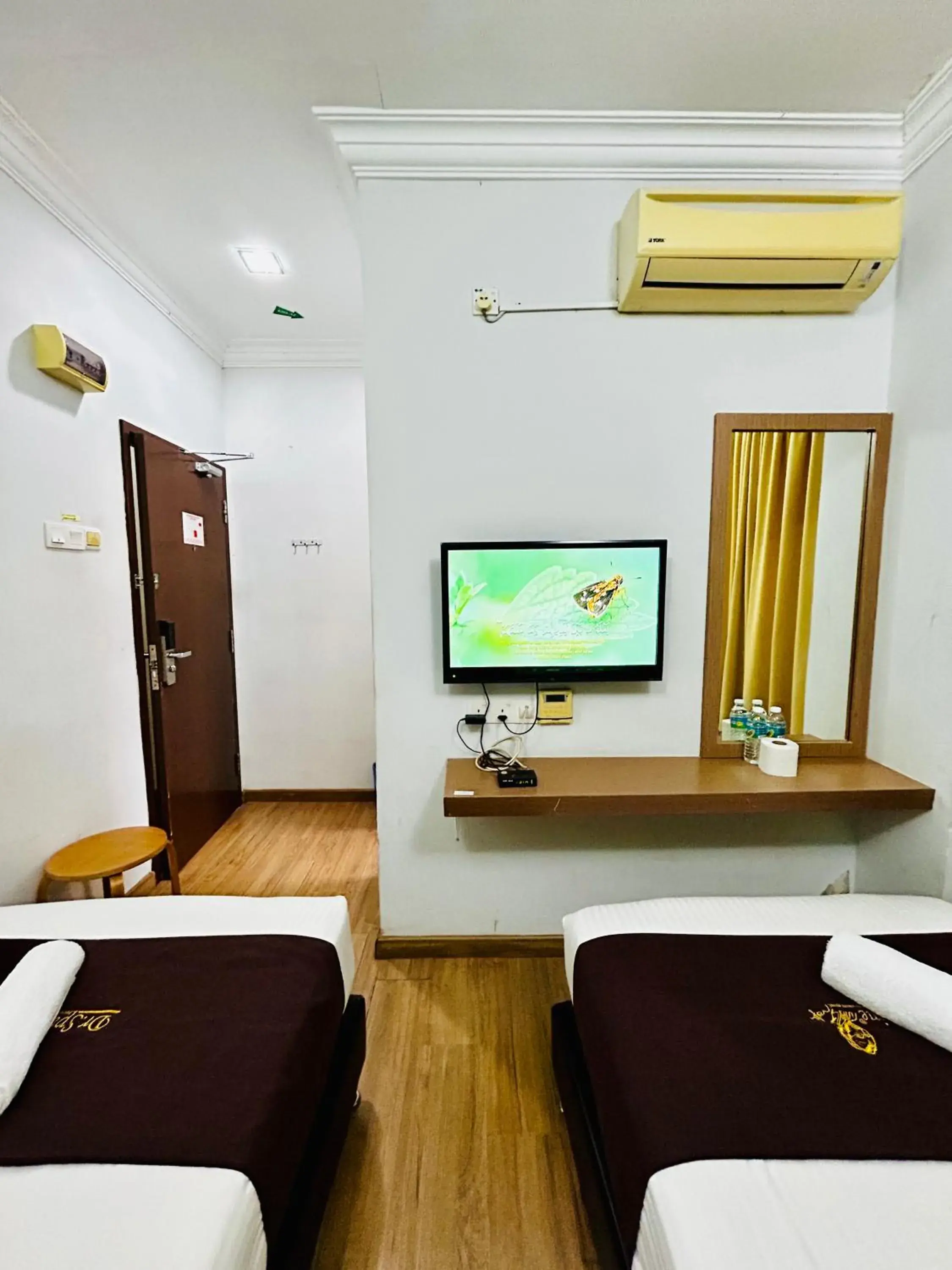 Bed in Charisma Hotel Self Check-In Bed in Charisma Hotel Self Check-In