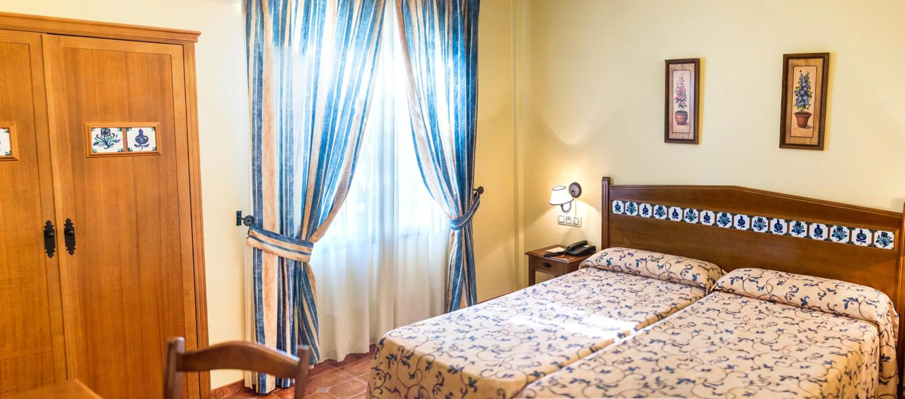 Photo of the whole room in Cortijo De Tajar