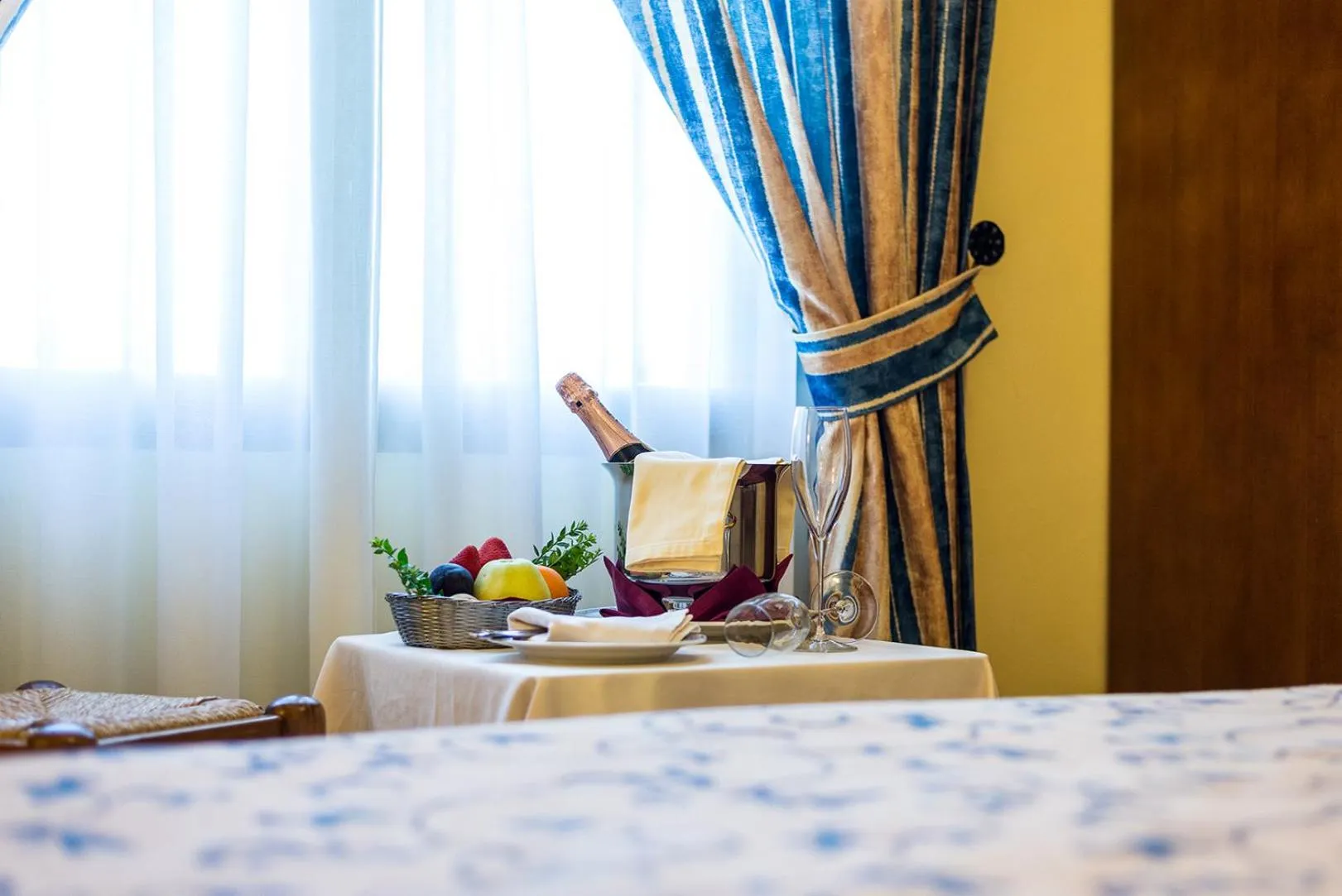 Continental breakfast in Cortijo De Tajar