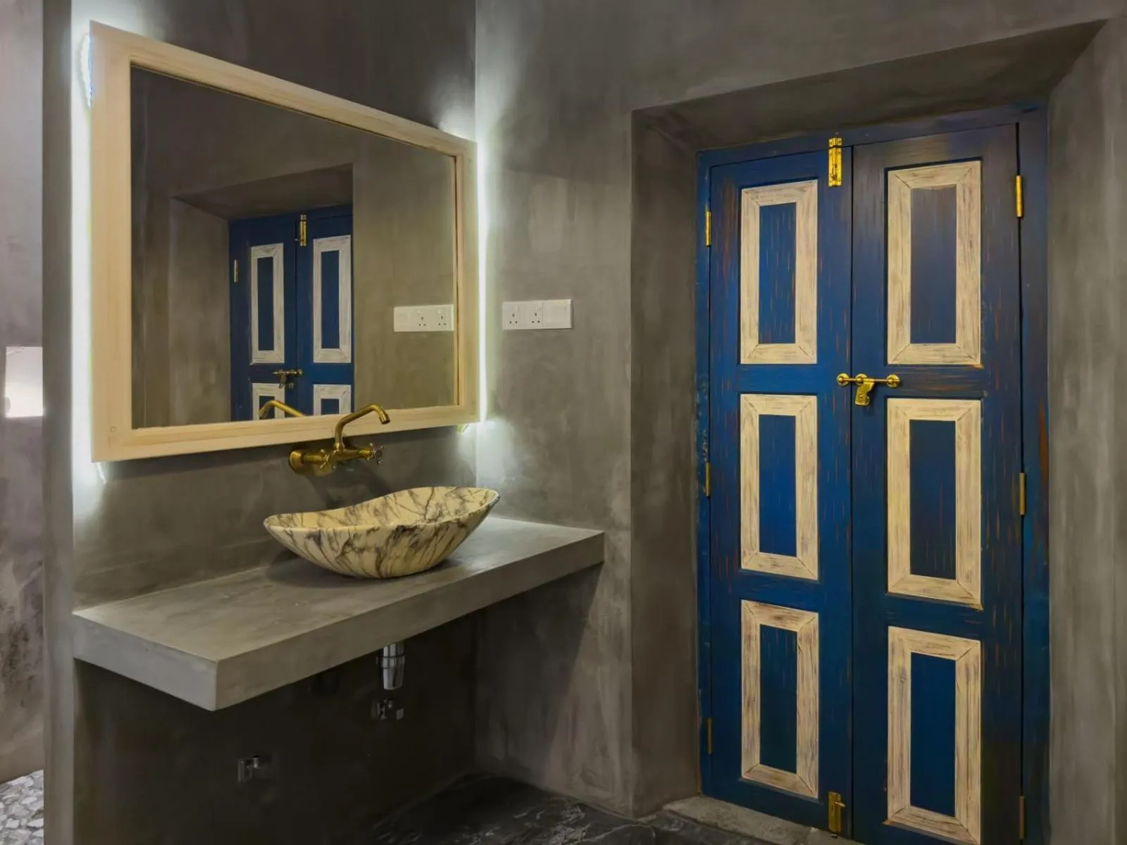 Bathroom in Ivy Cottage Ahangama