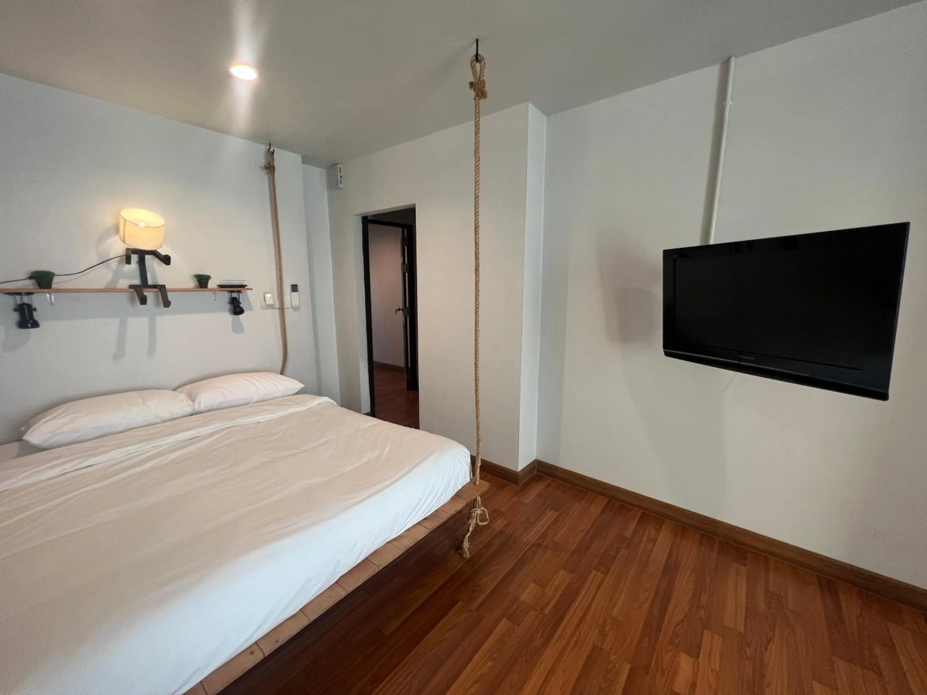 TV and multimedia, Bed in THE BEST ONE CHIANG MAI