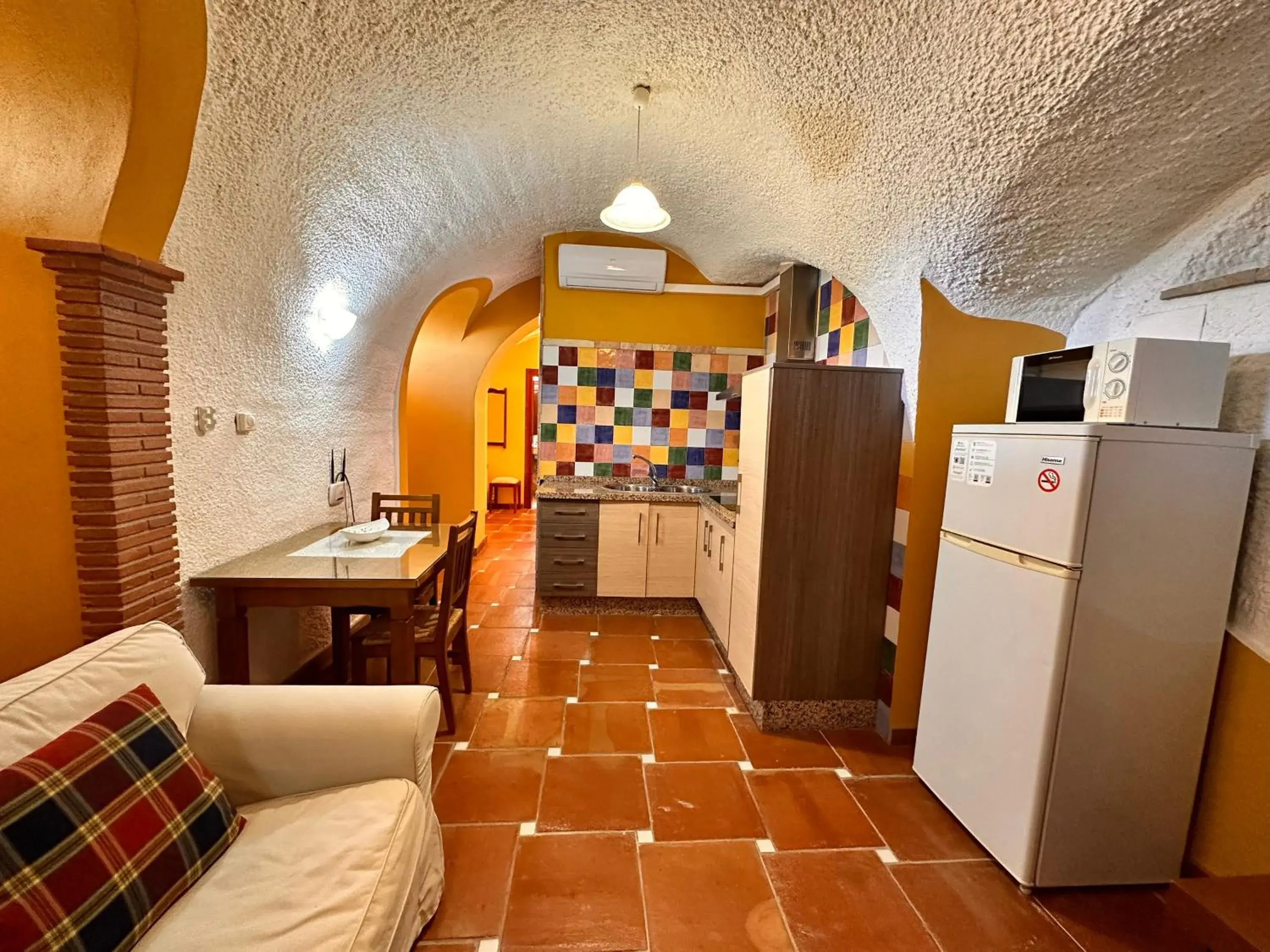 Studio Cave with Terrace in Cuevas La Granja Studio Cave with Terrace in Cuevas La Granja