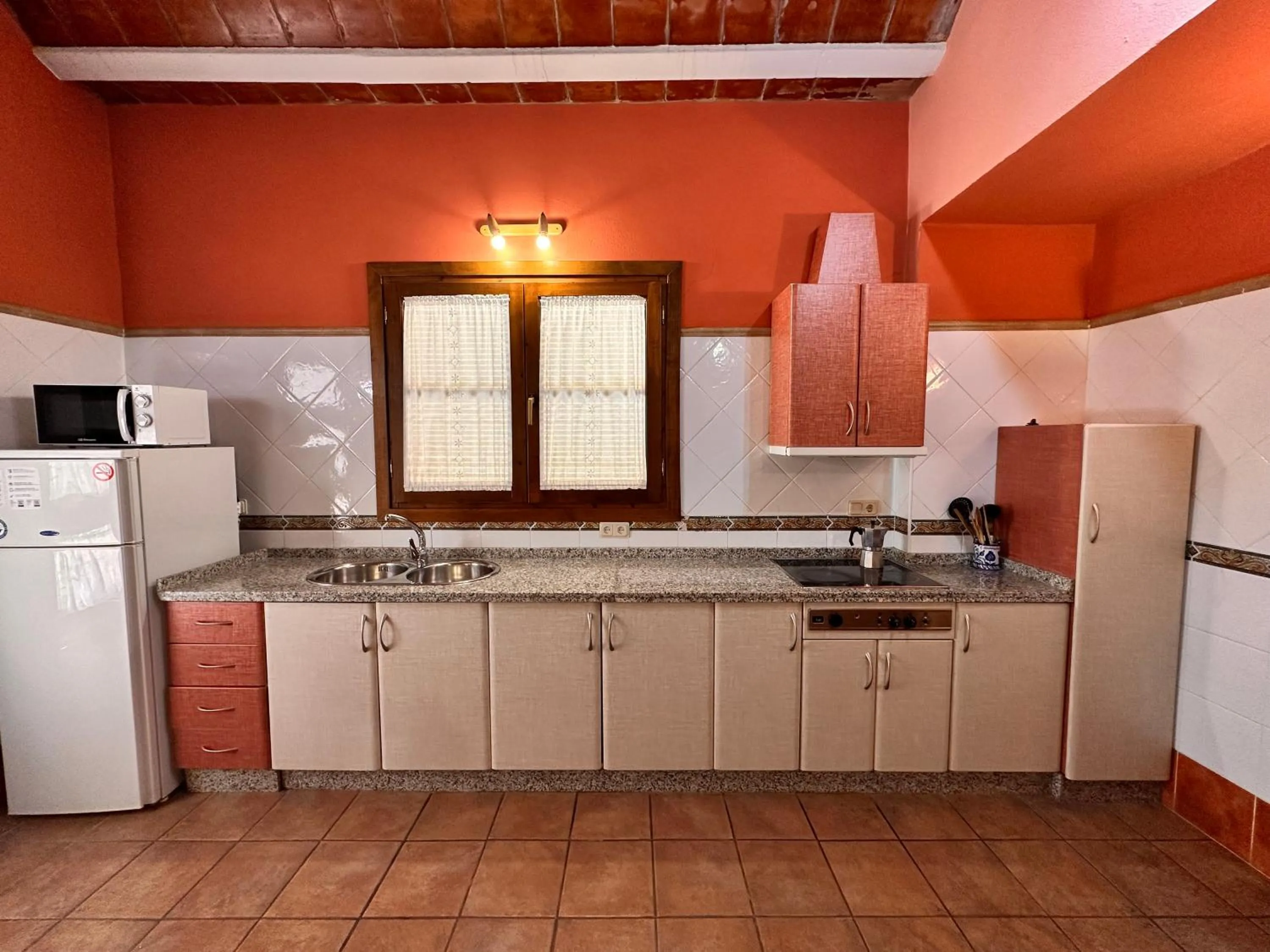 Kitchen or kitchenette in Cuevas La Granja
