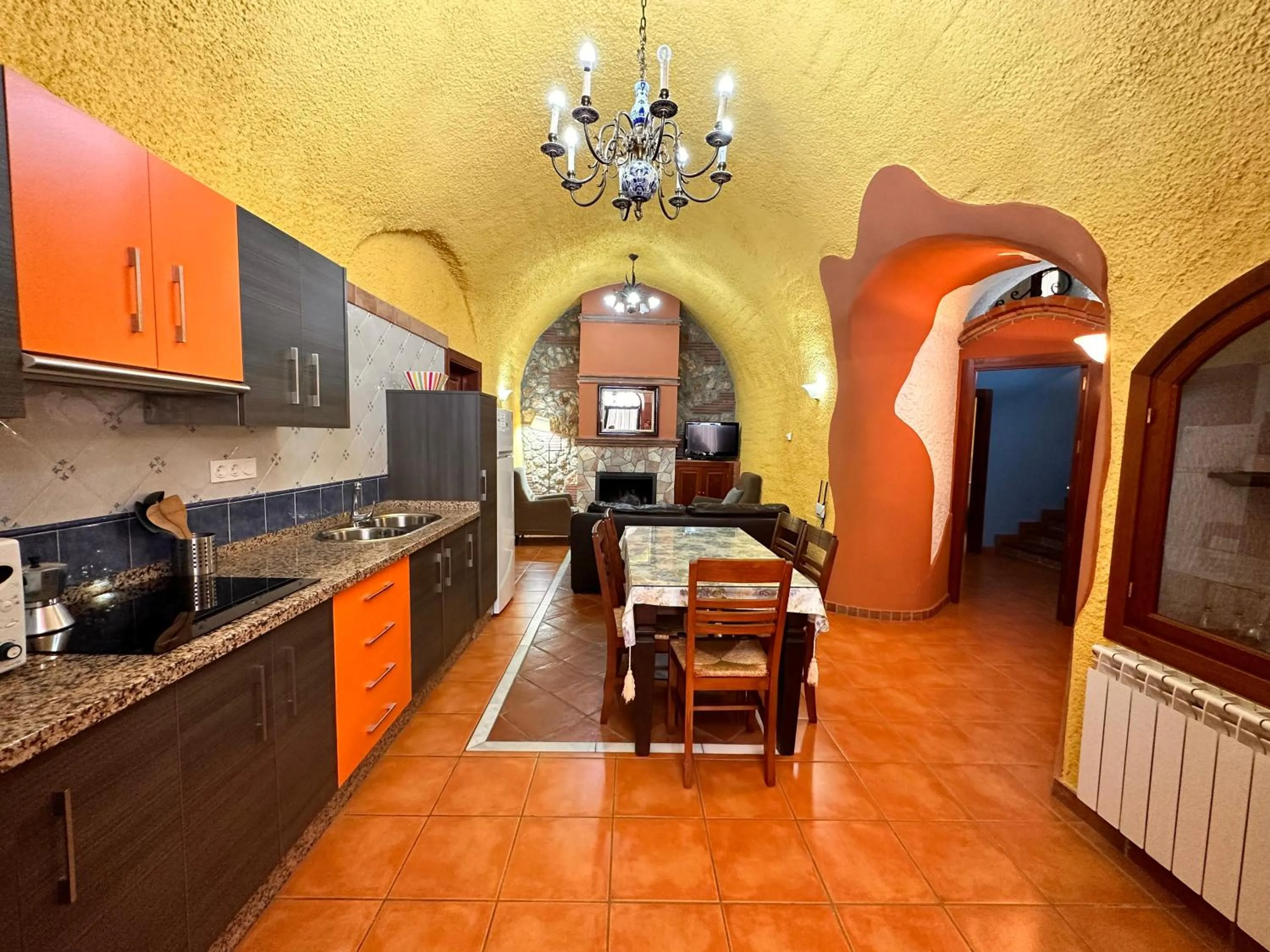 TV and multimedia in Cuevas La Granja