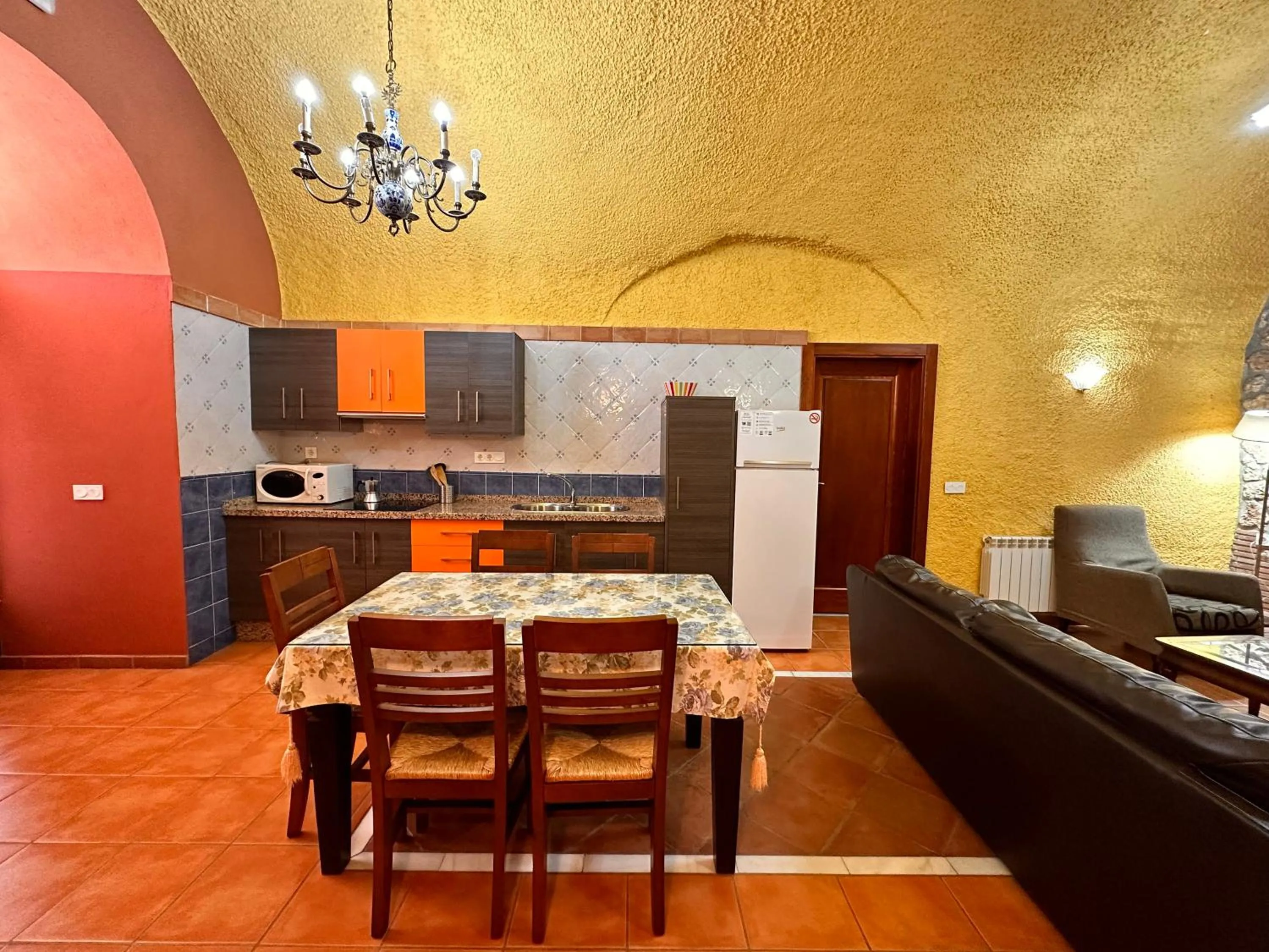 Dining area in Cuevas La Granja