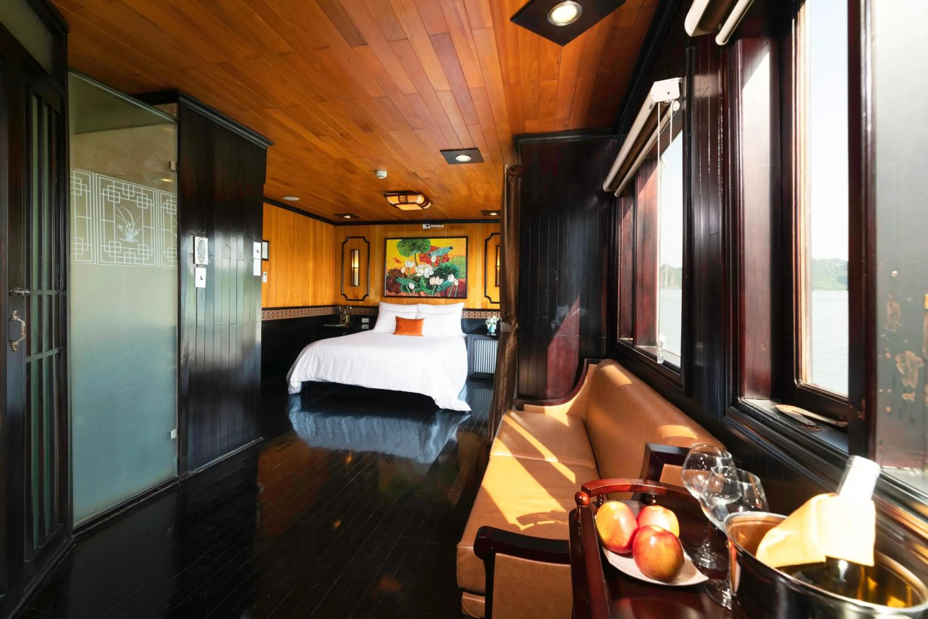 Photo of the whole room, Bed in Arcady Boutique Cruise