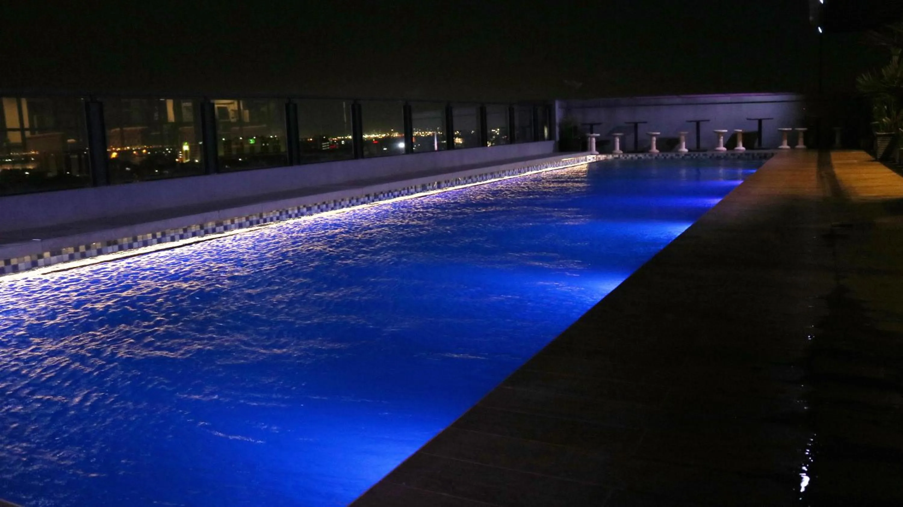 Restaurant/places to eat in Surabaya River View Hotel