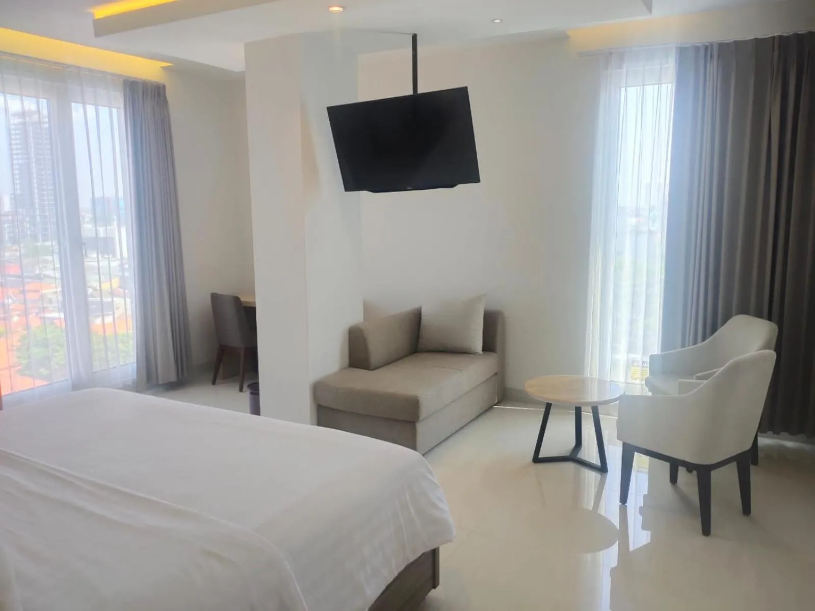 Bed in Surabaya River View Hotel