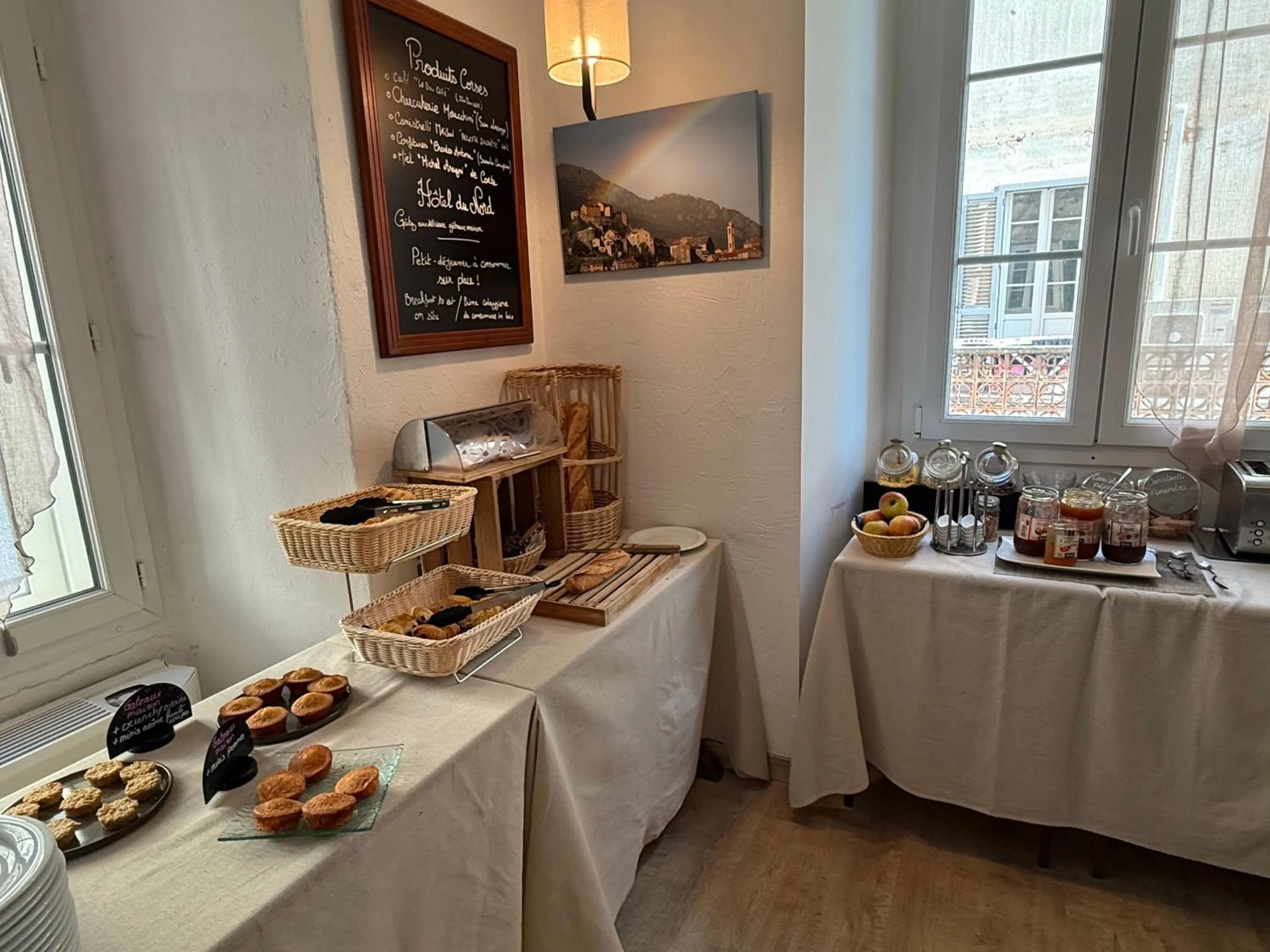 Breakfast in Hôtel du Nord