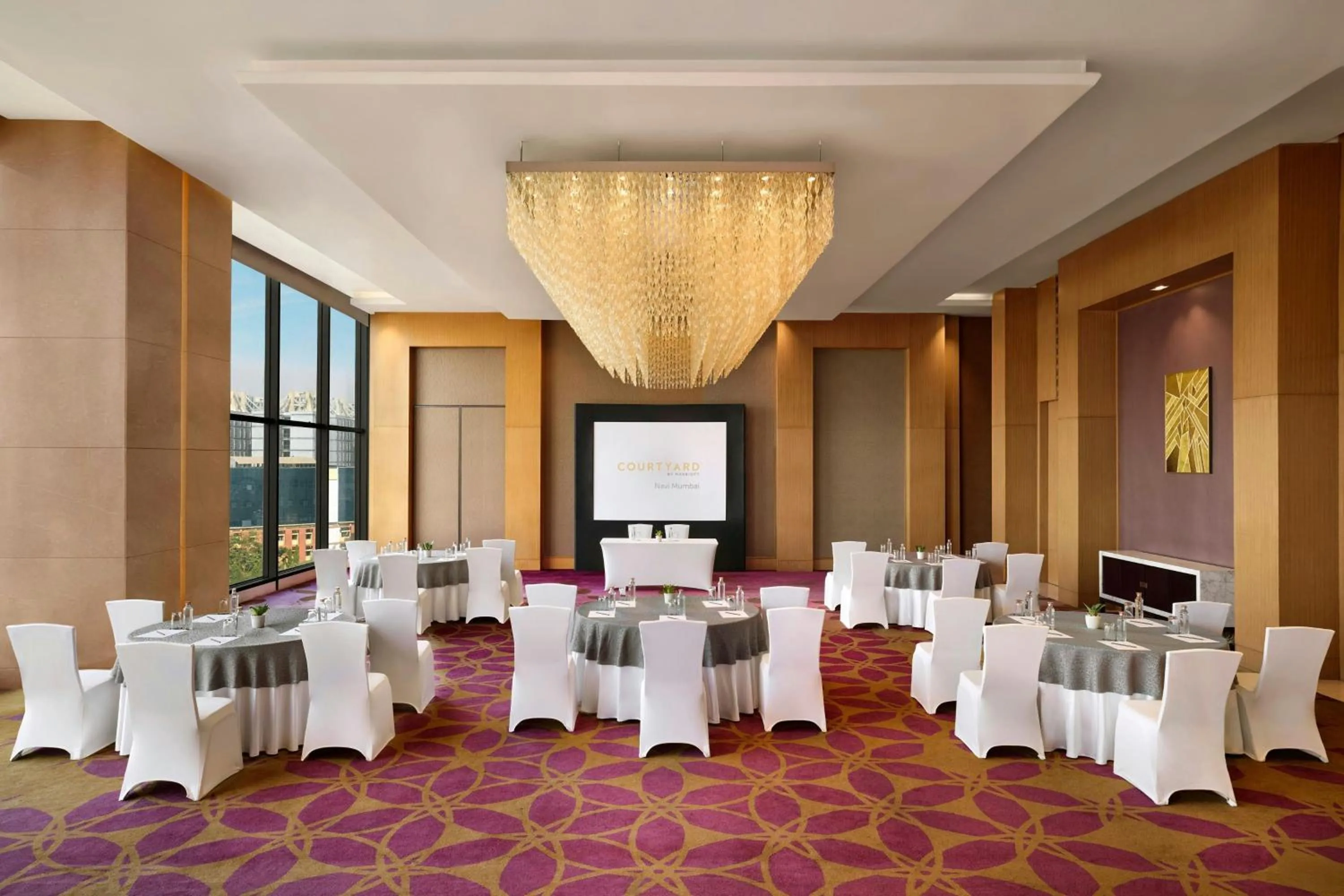 Banquet/Function facilities in Courtyard by Marriott Navi Mumbai