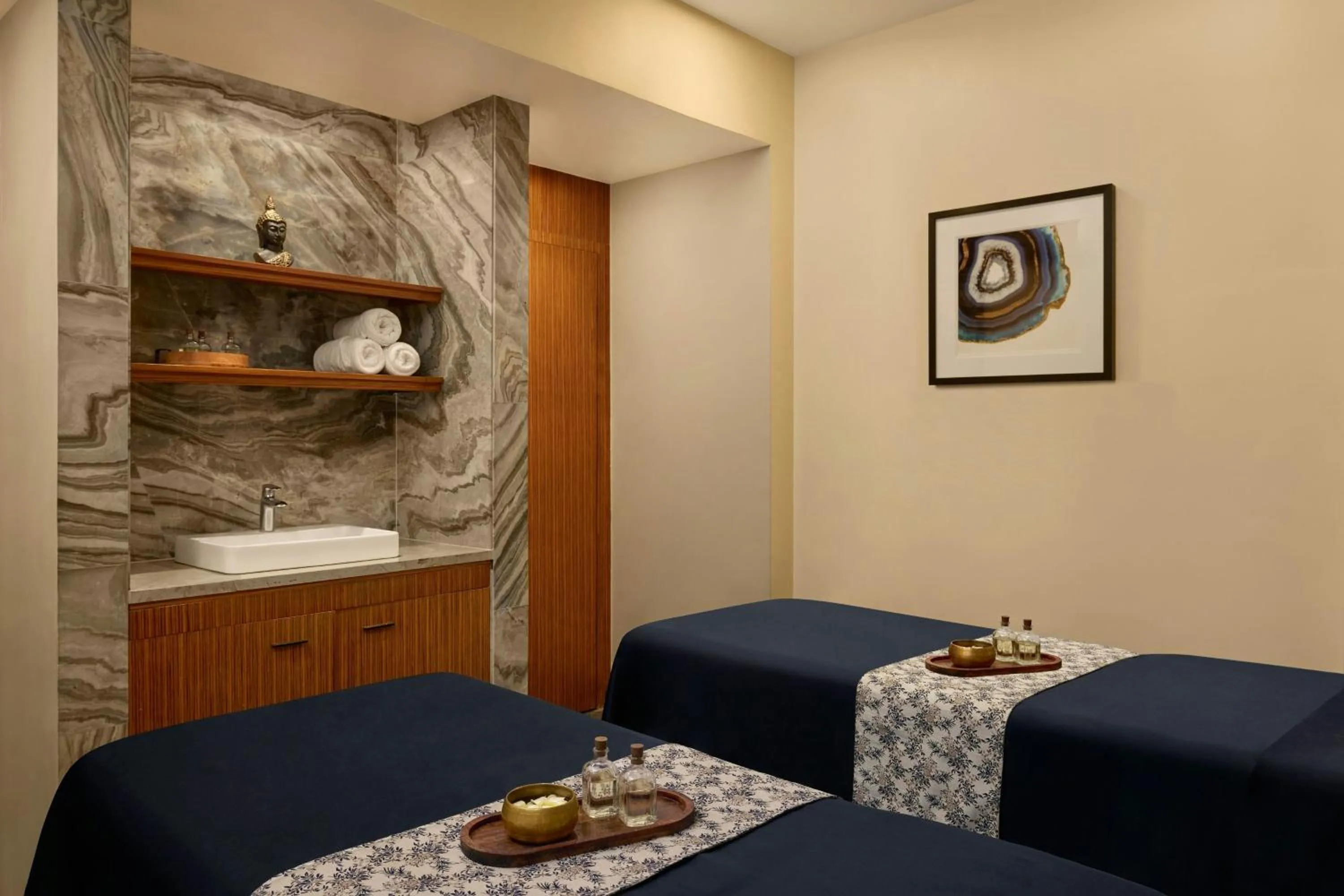 Spa and wellness centre/facilities, Bed in Courtyard by Marriott Navi Mumbai
