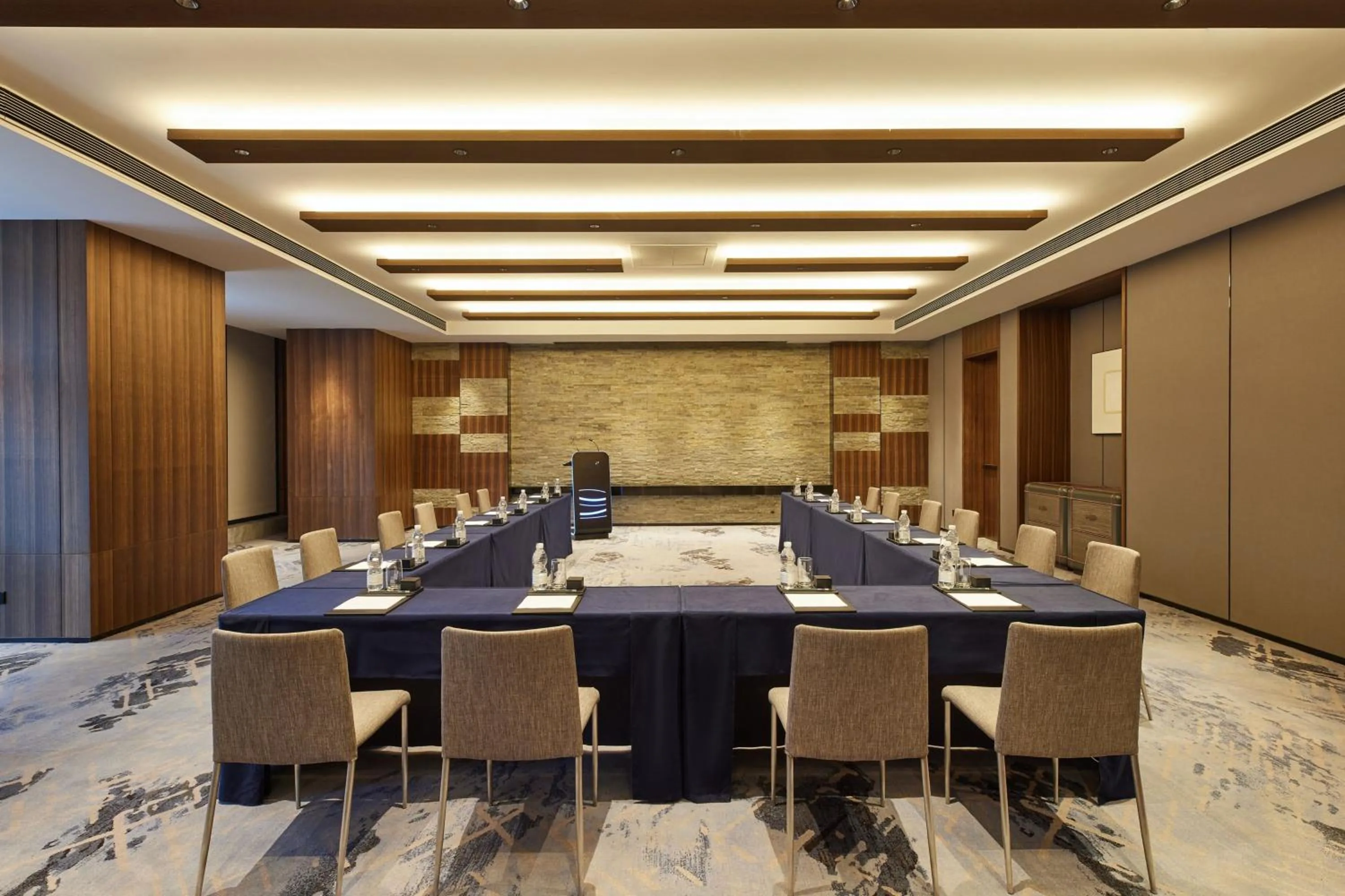Meeting/conference room in Four Points by Sheraton Yiyang