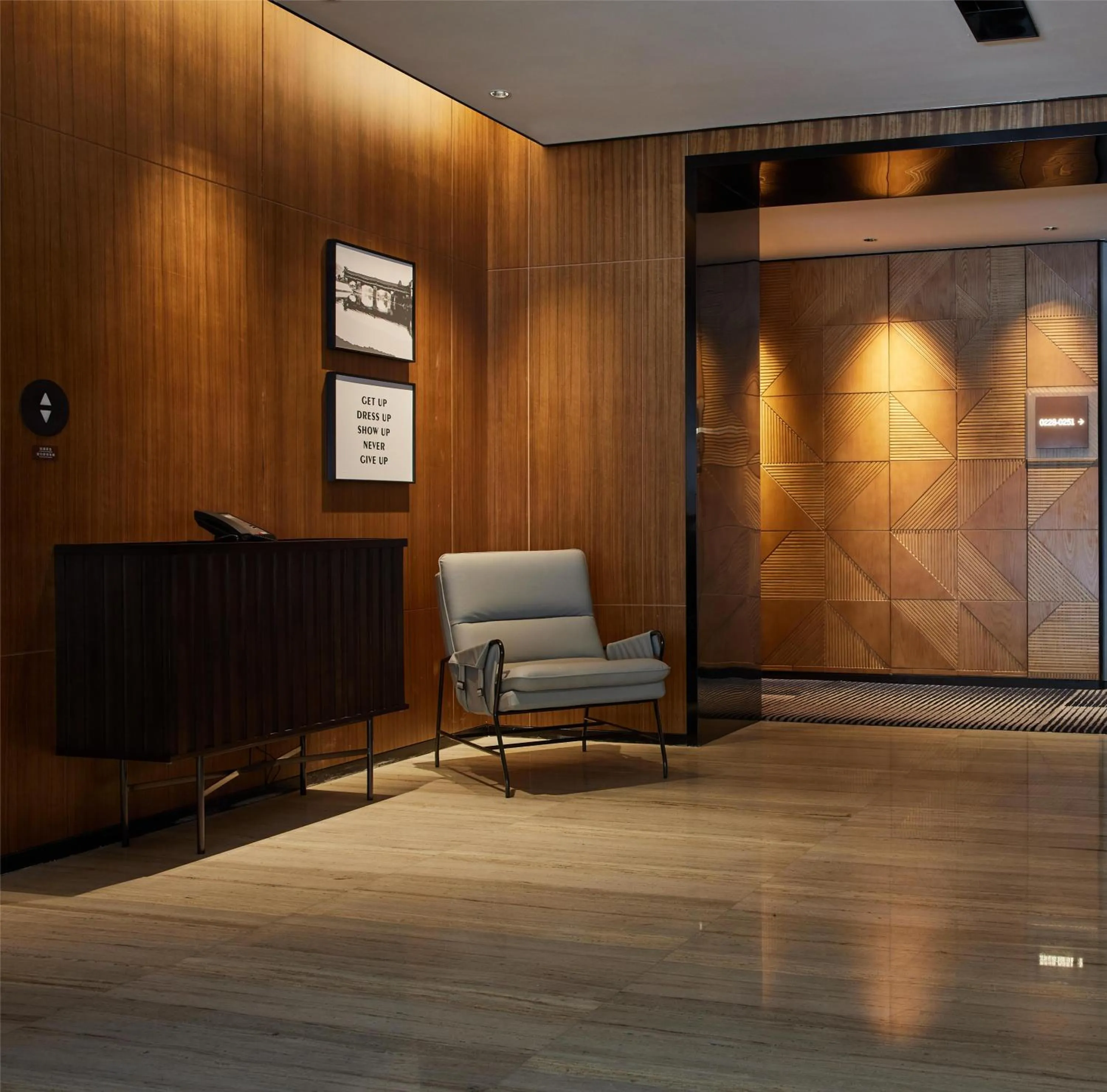 elevator in Four Points by Sheraton Yiyang