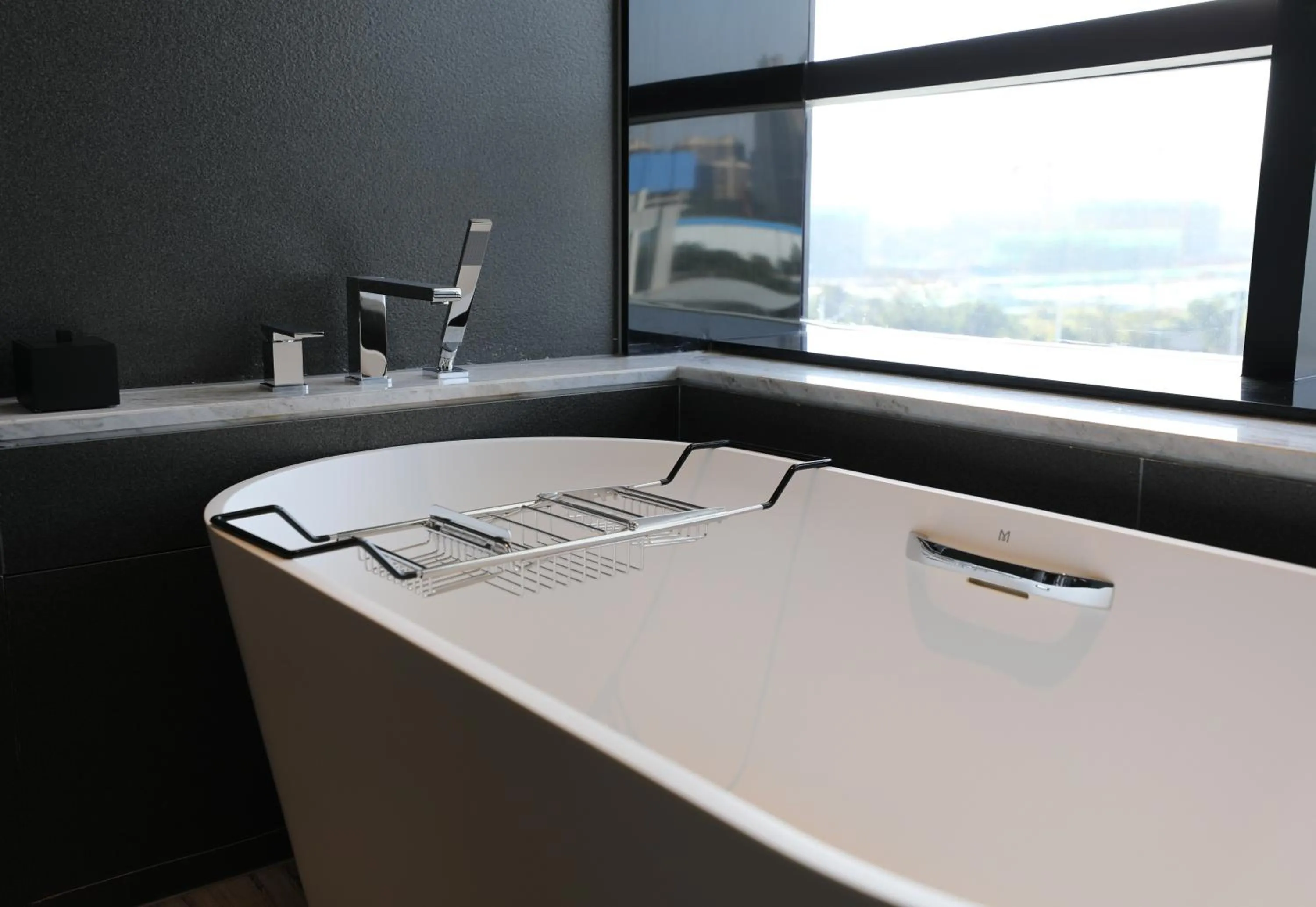 Bath in Four Points by Sheraton Yiyang