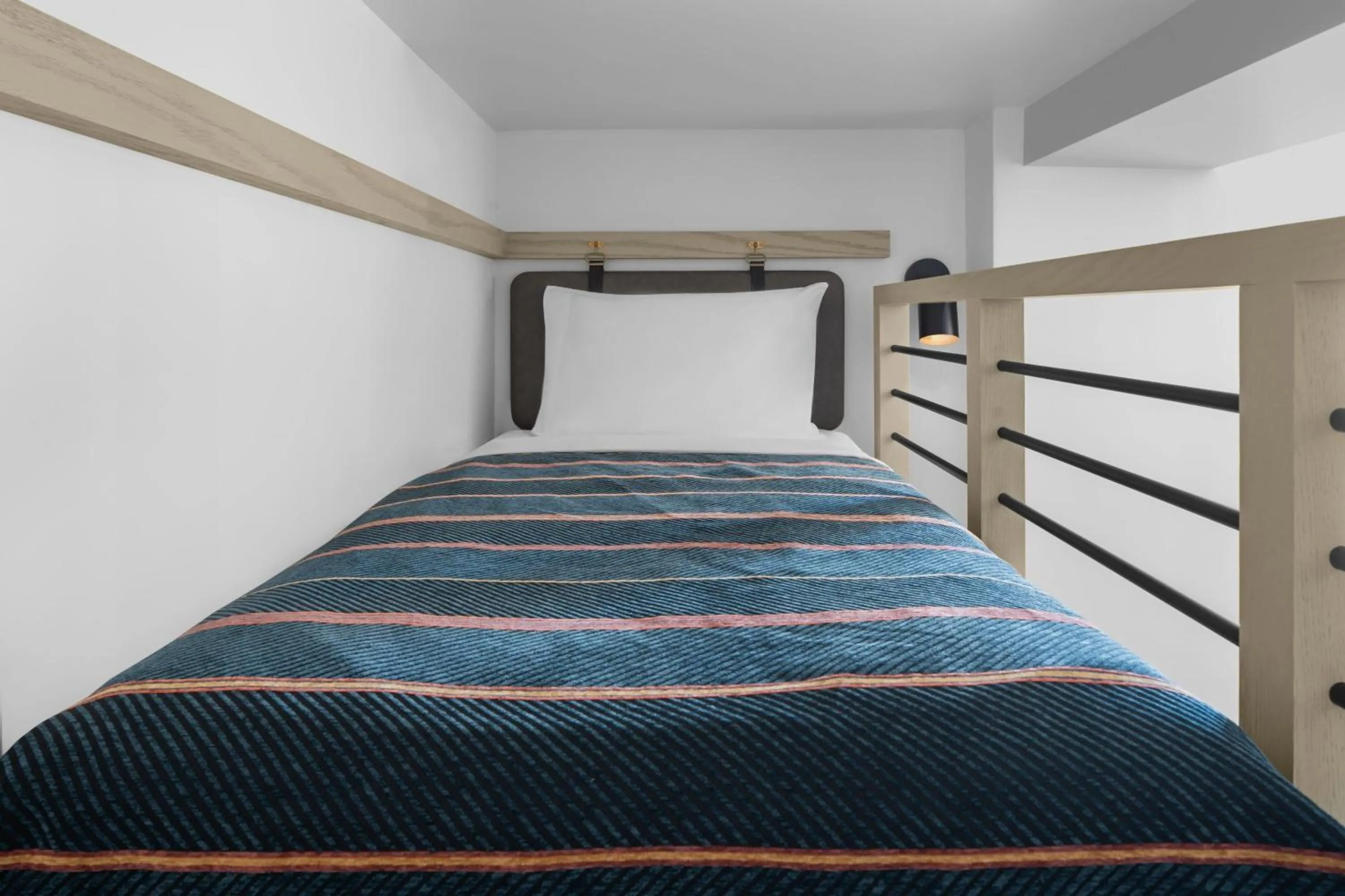 Photo of the whole room, Bed in Moxy Houston Downtown