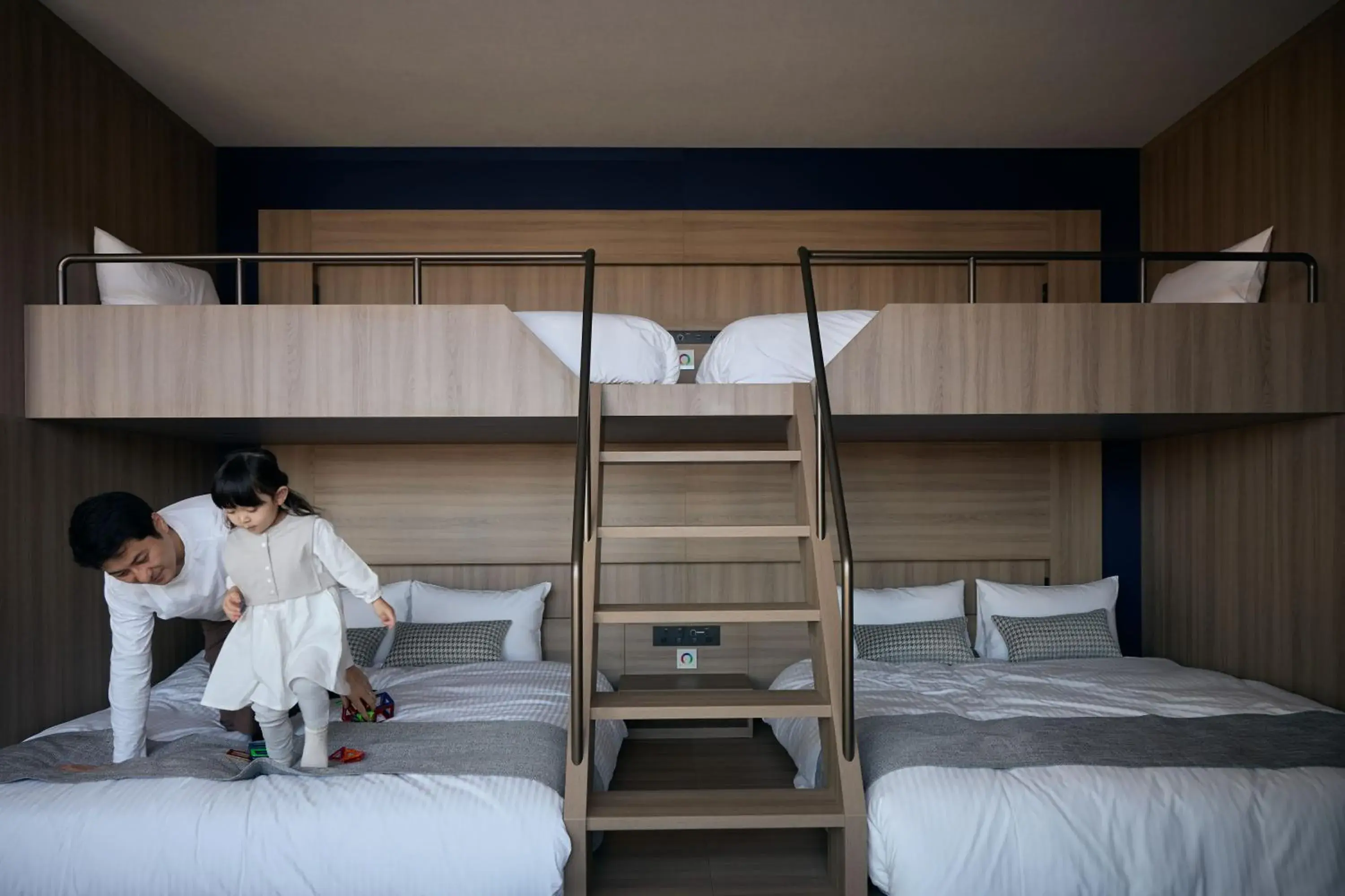 Family, Bed in fav TOKYO RYOGOKU Family, Bed in fav TOKYO RYOGOKU