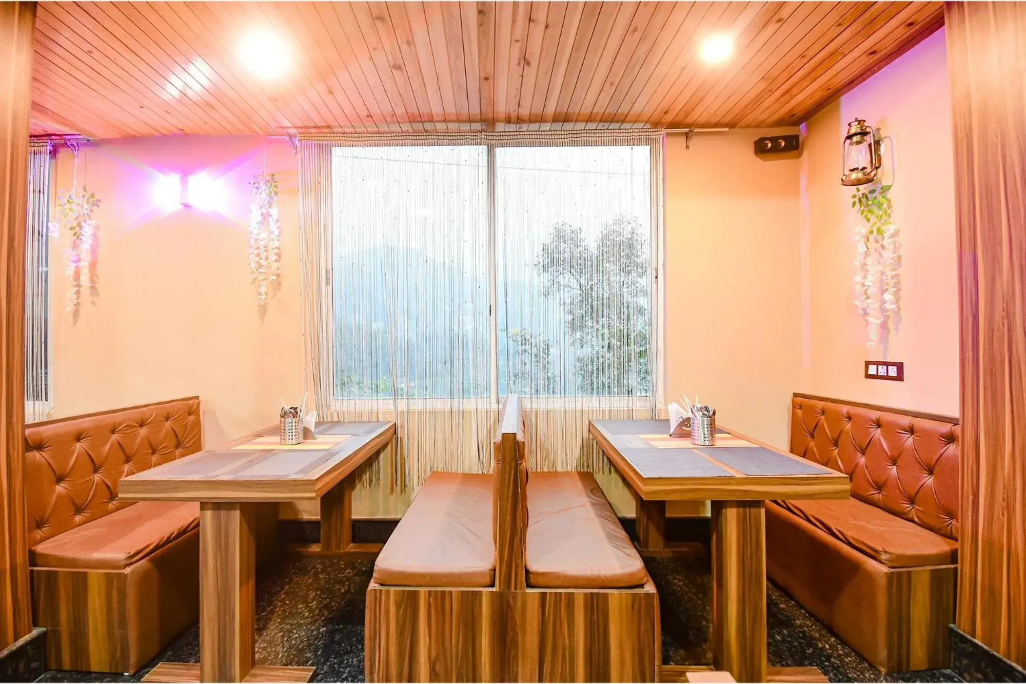 Restaurant/places to eat in FabHotel Rikhila's Regency Restaurant/places to eat in FabHotel Rikhila's Regency