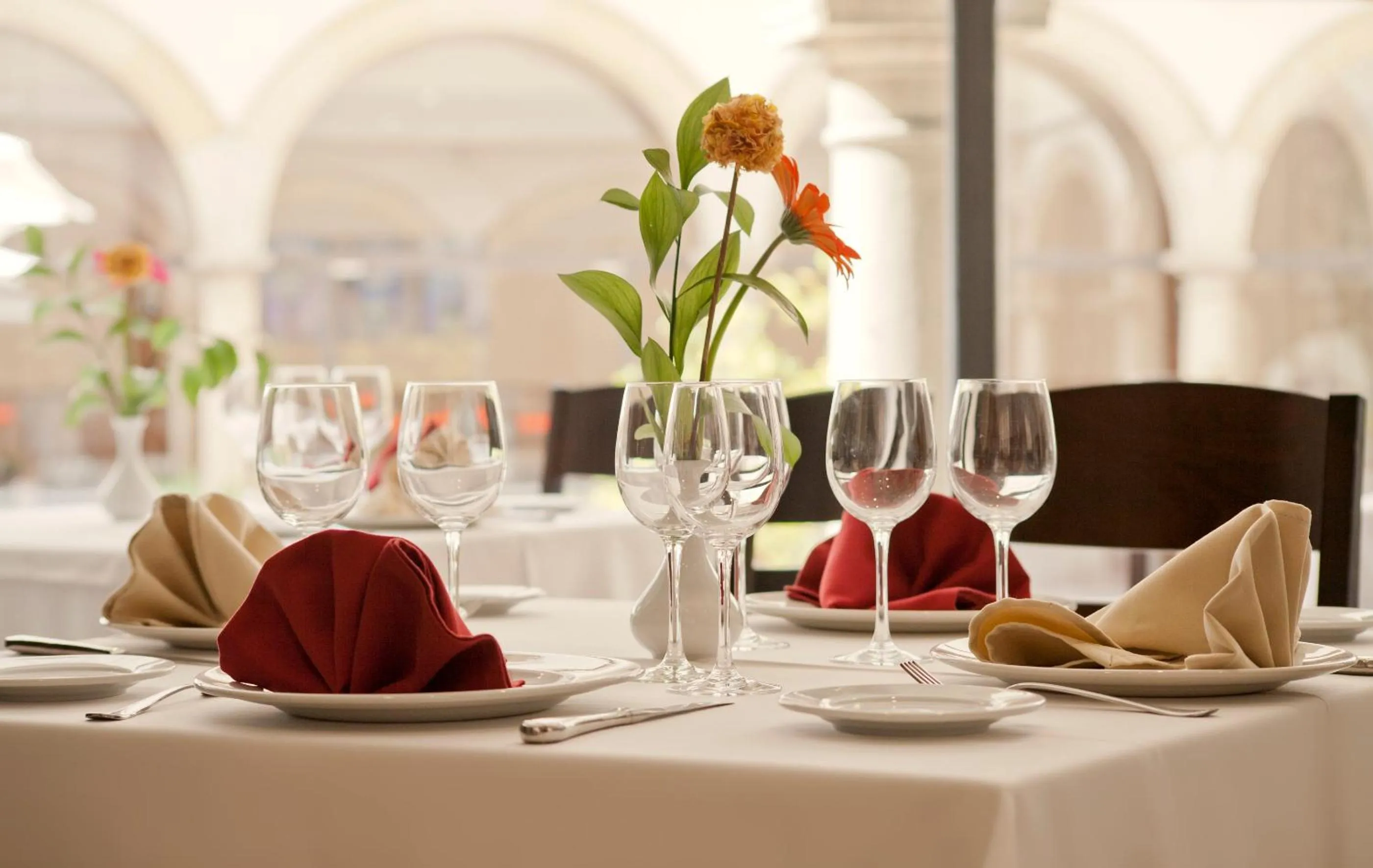 Restaurant/places to eat in TRH Ciudad de Baeza