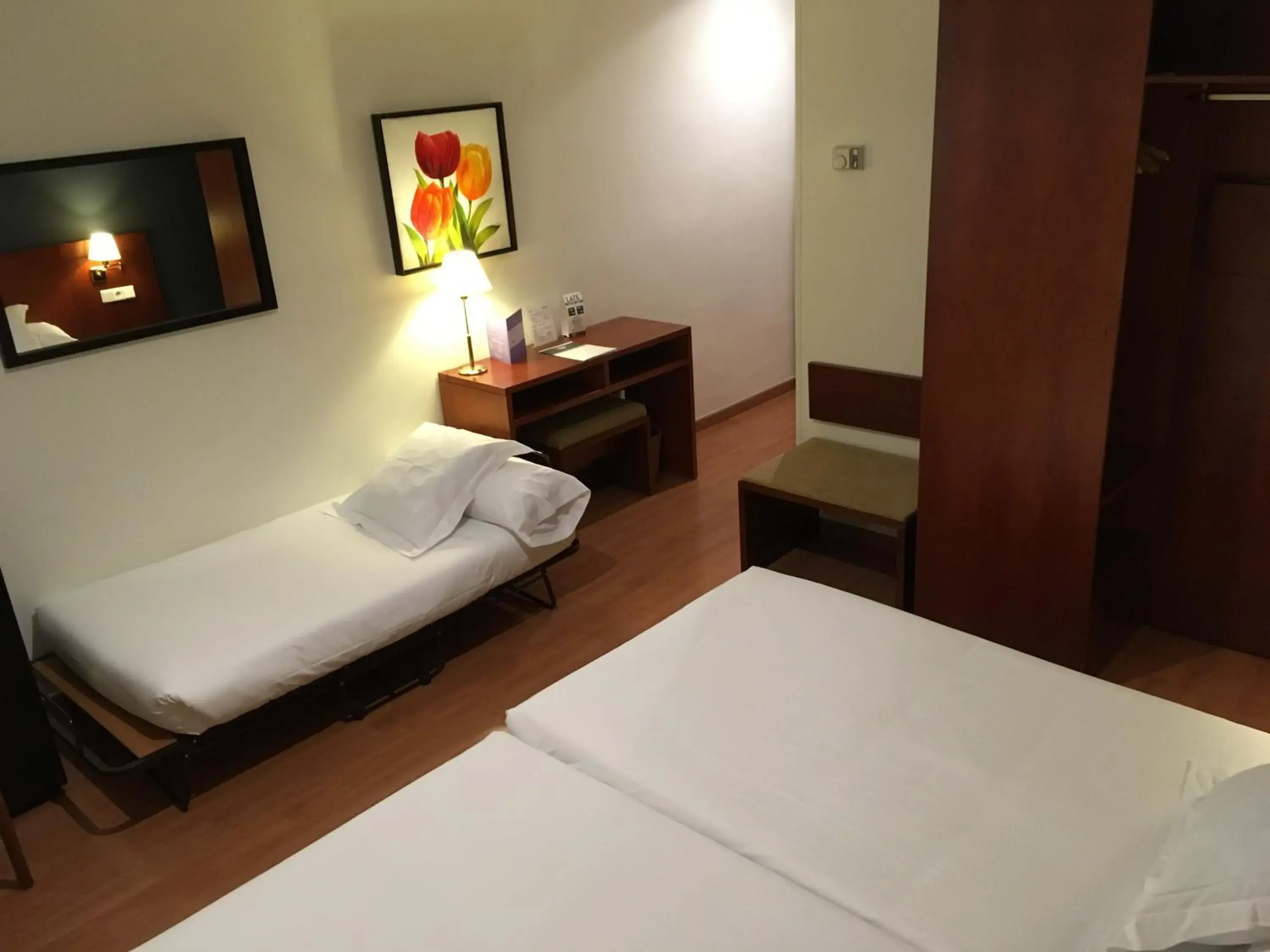 Photo of the whole room, Bed in TRH Ciudad de Baeza Photo of the whole room, Bed in TRH Ciudad de Baeza