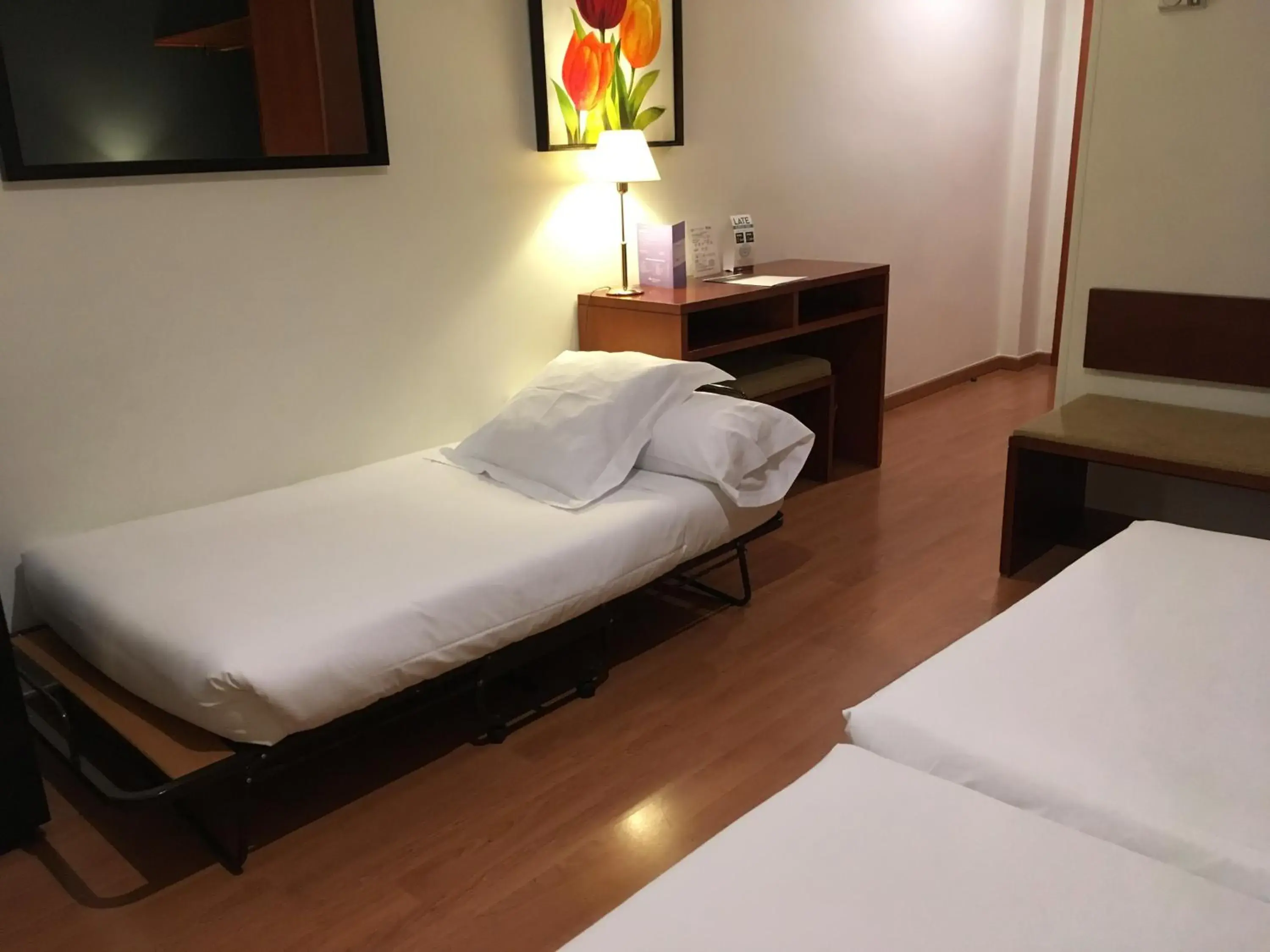 Photo of the whole room, Bed in TRH Ciudad de Baeza Photo of the whole room, Bed in TRH Ciudad de Baeza