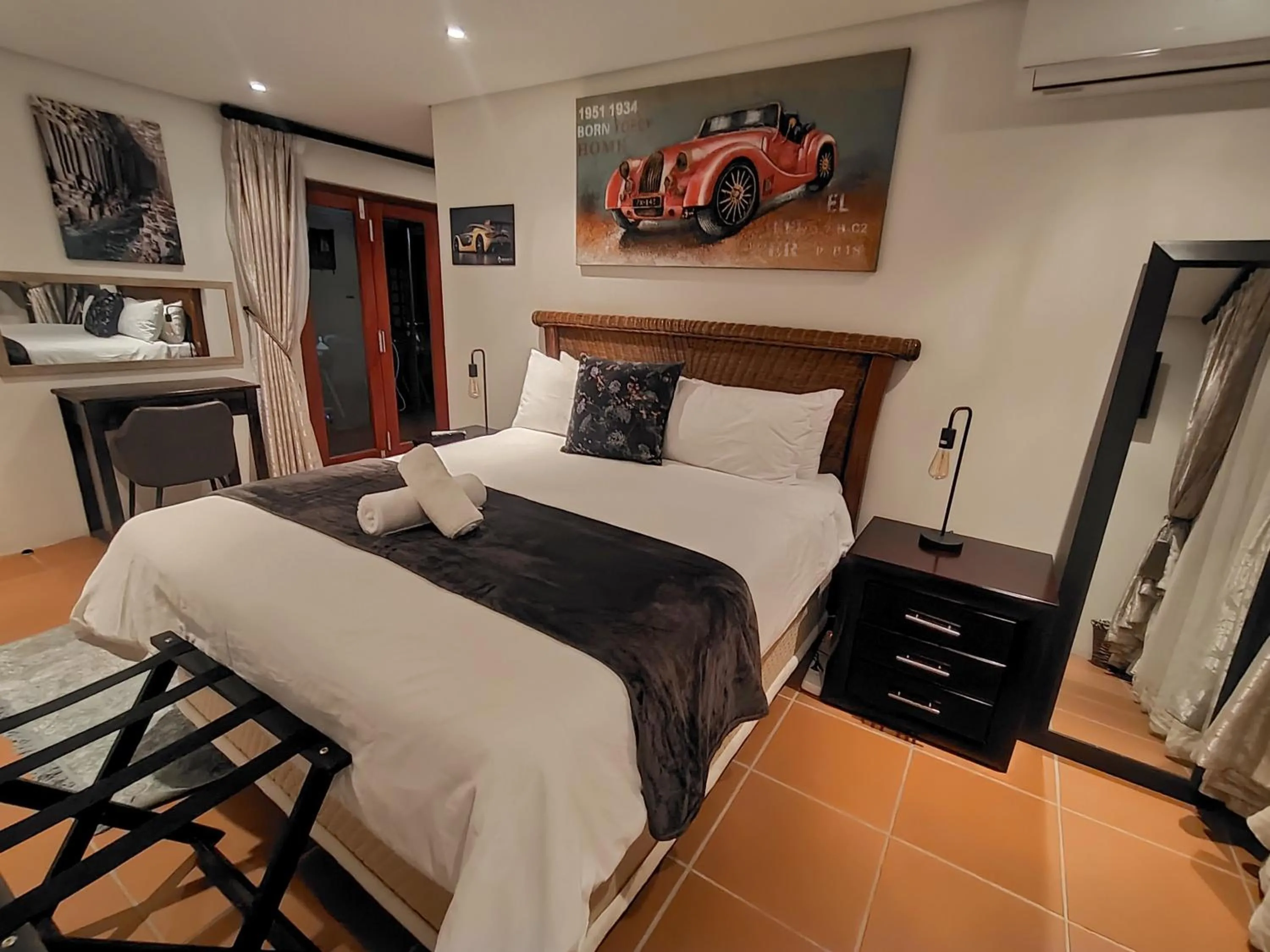 Apartment - Ground Floor in Lipizzaner Lodge - Kyalami, Midrand