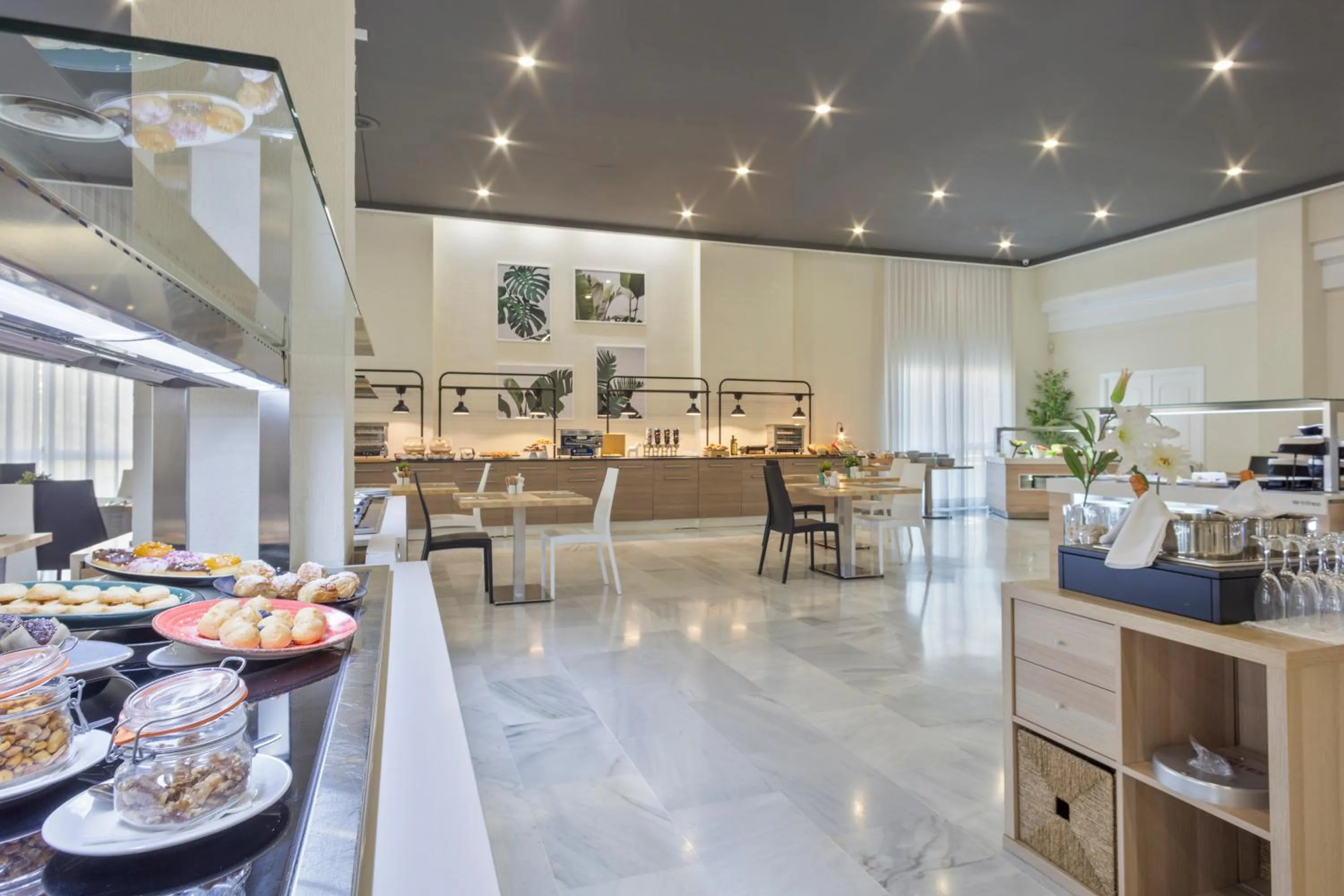 Restaurant/places to eat in Hotel TRH La Motilla