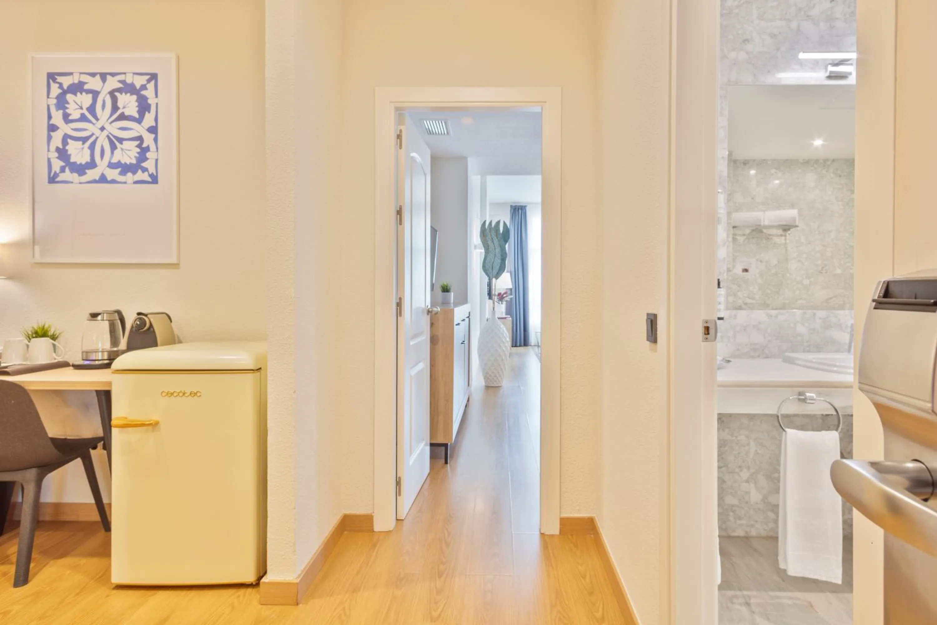 minibar in Hotel TRH La Motilla