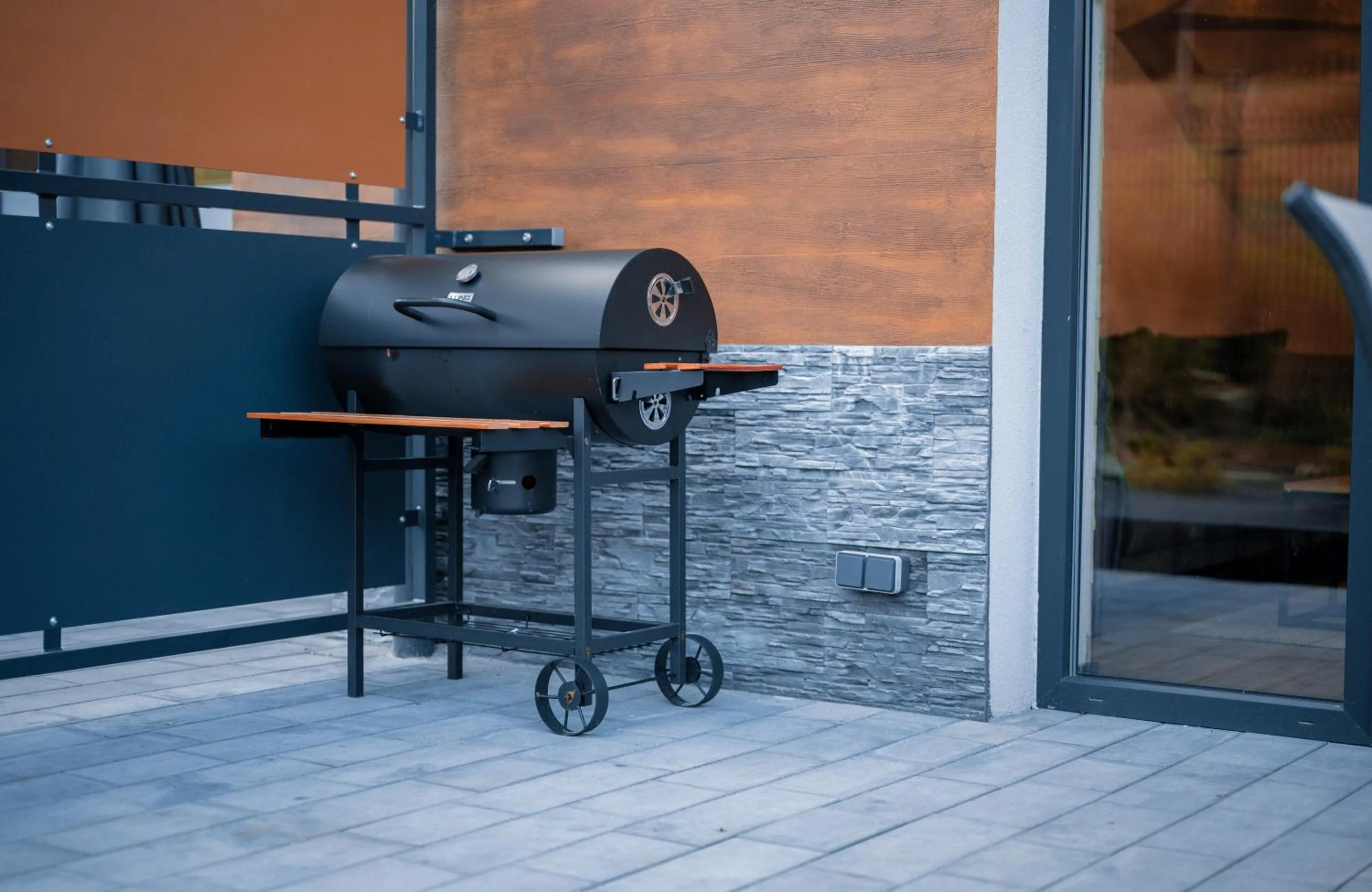 BBQ facilities in Nad Lipami - apartament z tarasem blisko stoku Sczyrk