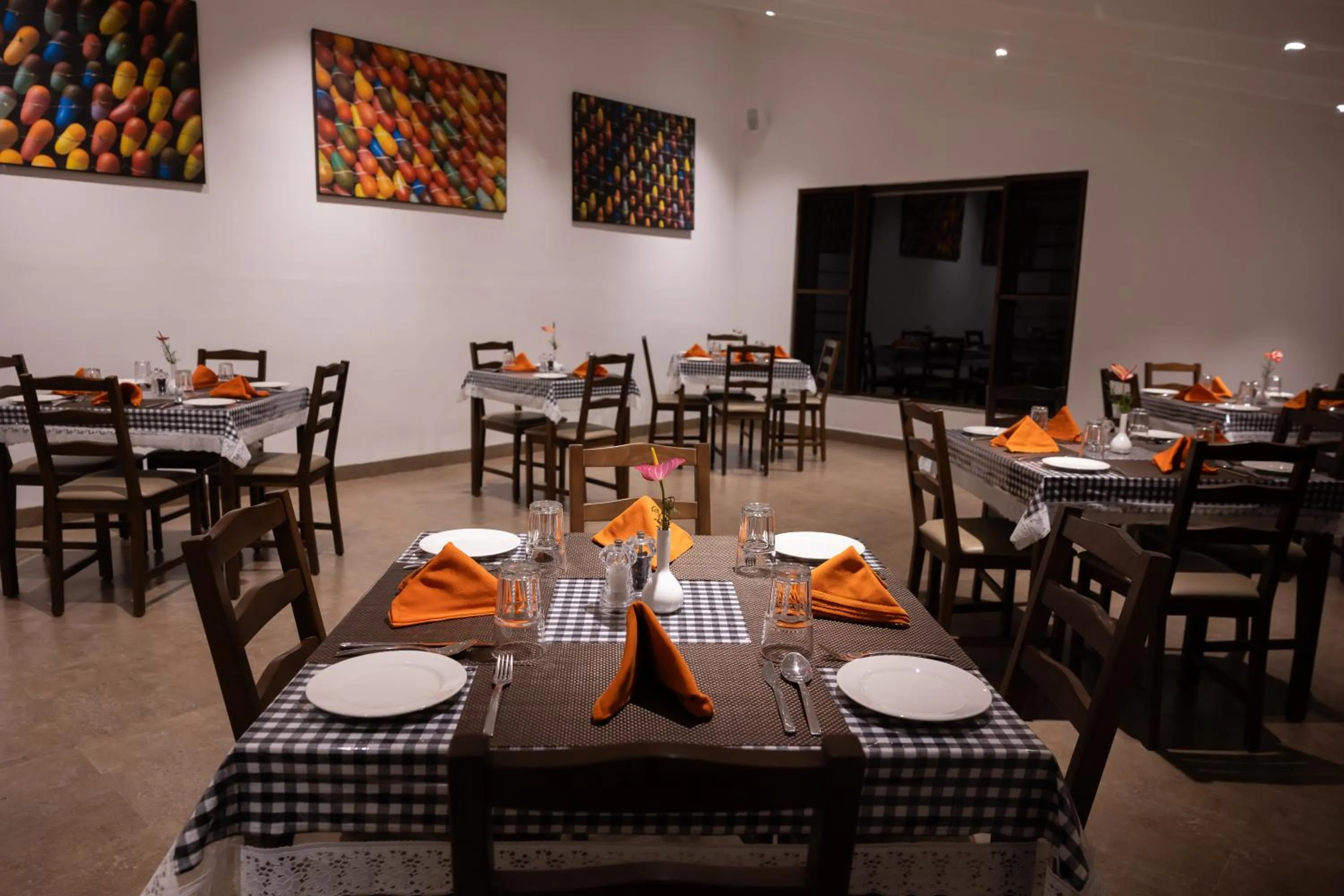 Restaurant/places to eat in Dvara Luxury Resort Kodaikanal