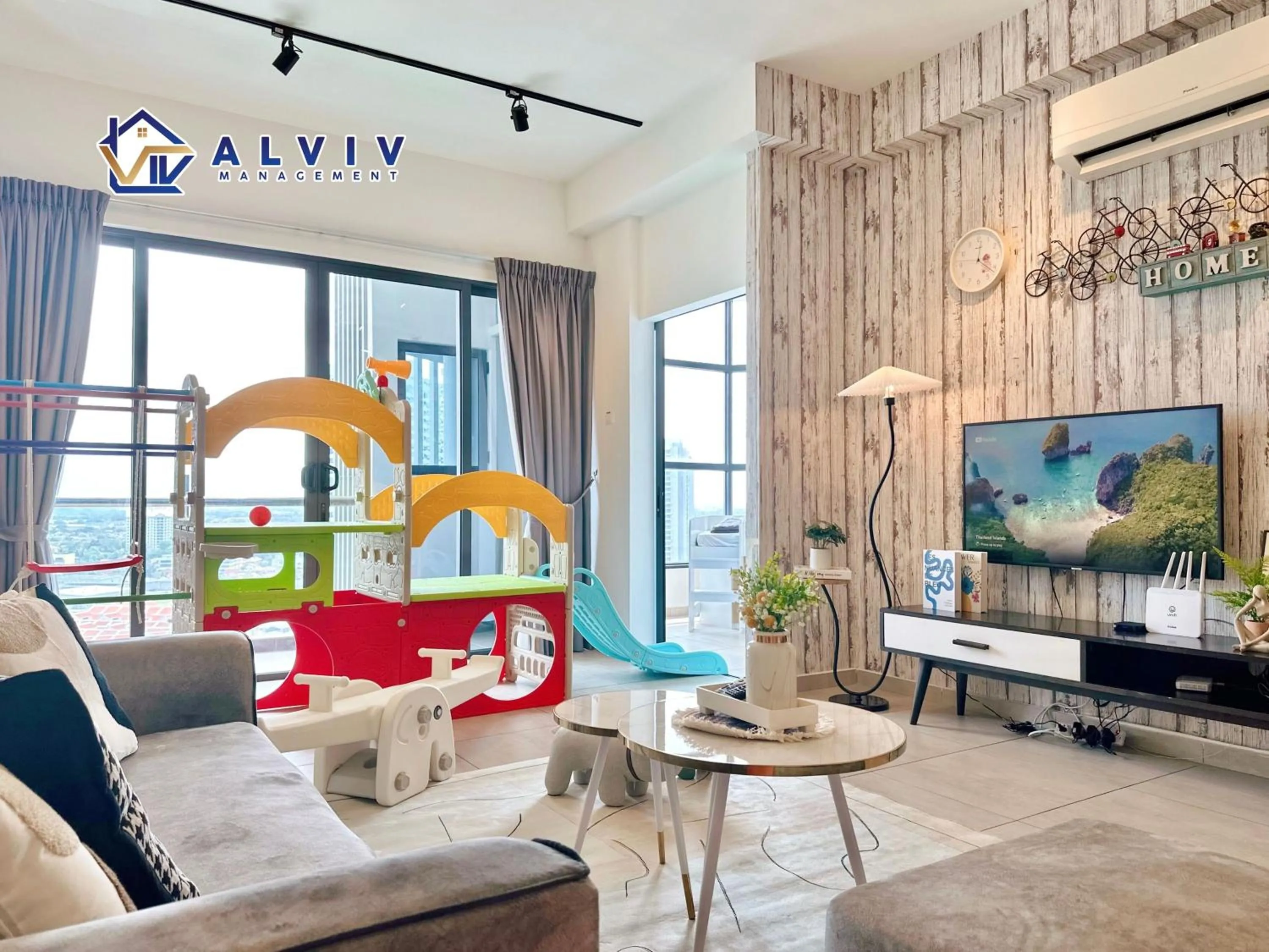 Living room in Atlantis Melaka I 5-10pax I 5min JonkerSt BY Alviv Management