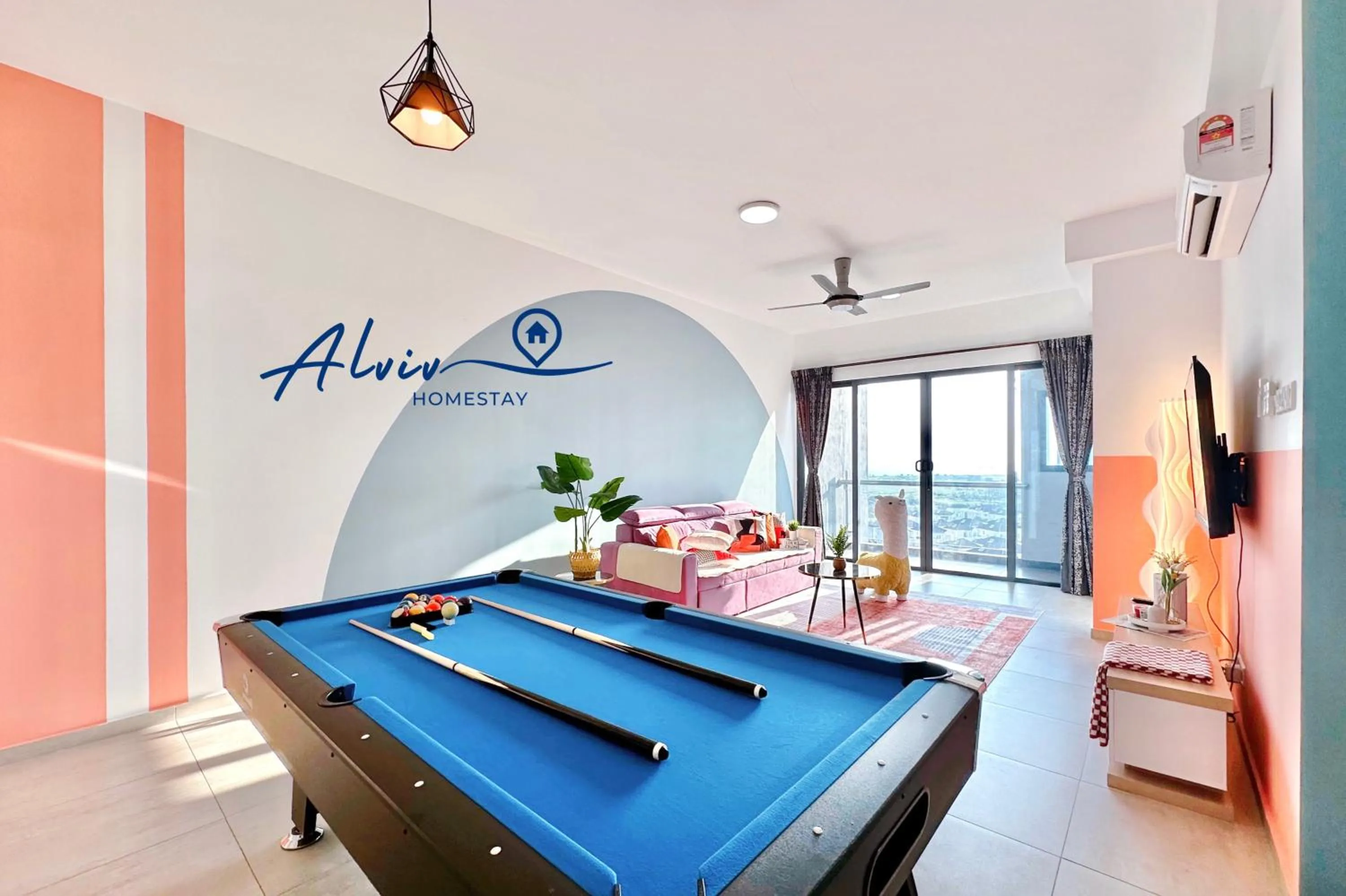 Living room in Atlantis Melaka I 5-10pax I 5min JonkerSt BY Alviv Management