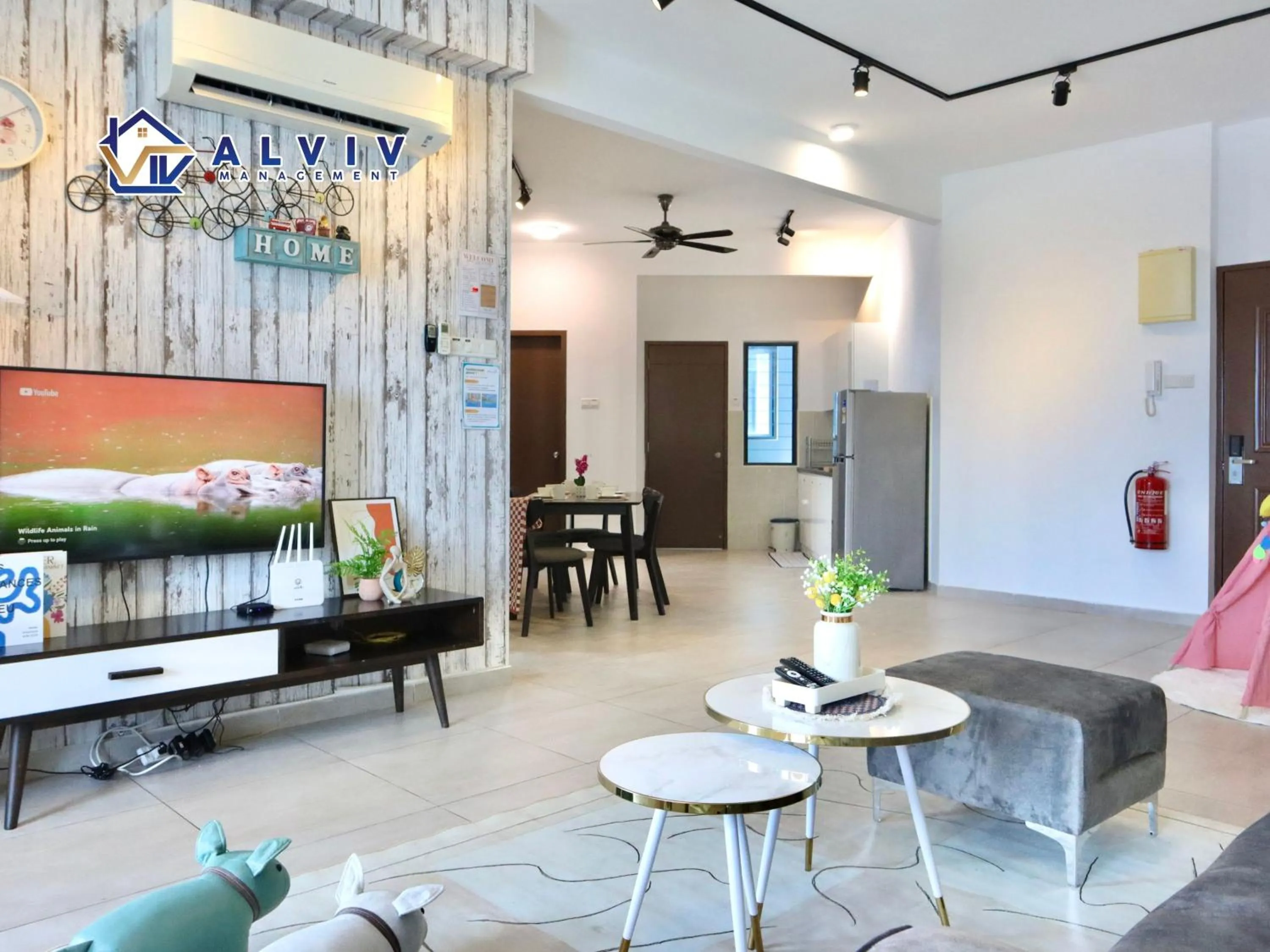 Living room in Atlantis Melaka I 5-10pax I 5min JonkerSt BY Alviv Management