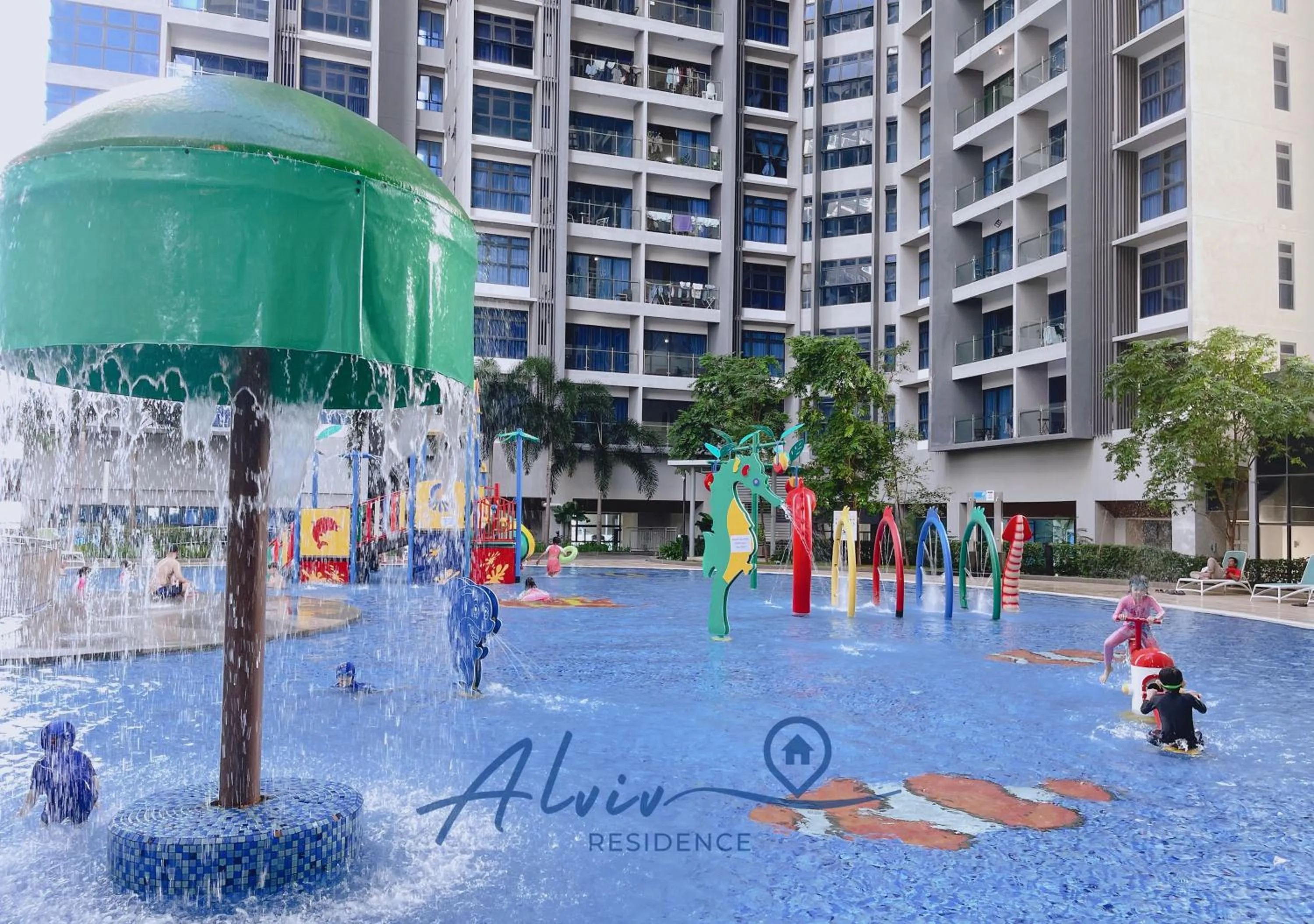 Swimming pool in Atlantis Melaka I 5-10pax I 5min JonkerSt BY Alviv Management