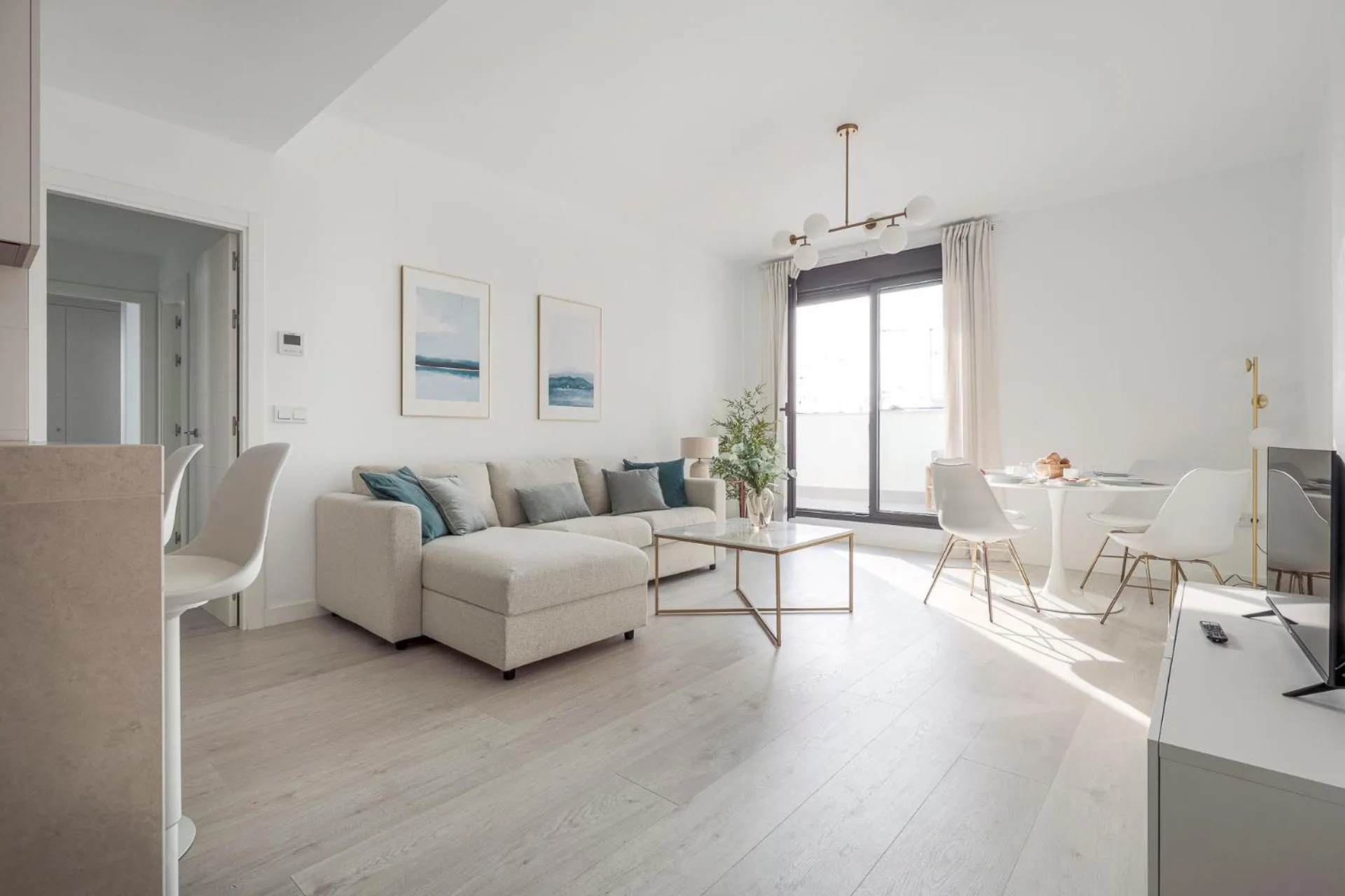 Living room in Uxama Sevilla Luxury Penthouse en Triana - Terraza y parking privados - piscina