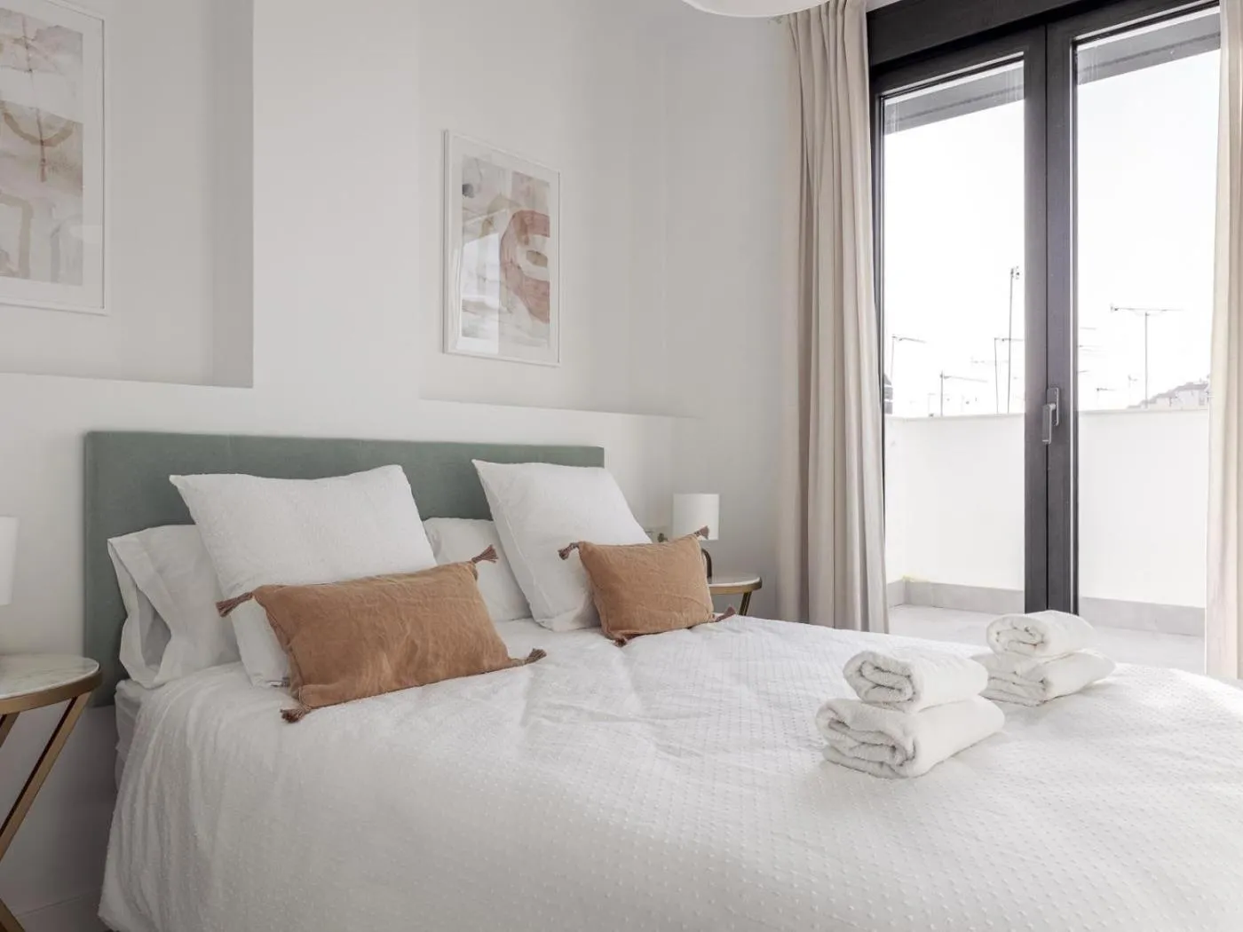 Bed in Uxama Sevilla Luxury Penthouse en Triana - Terraza y parking privados - piscina