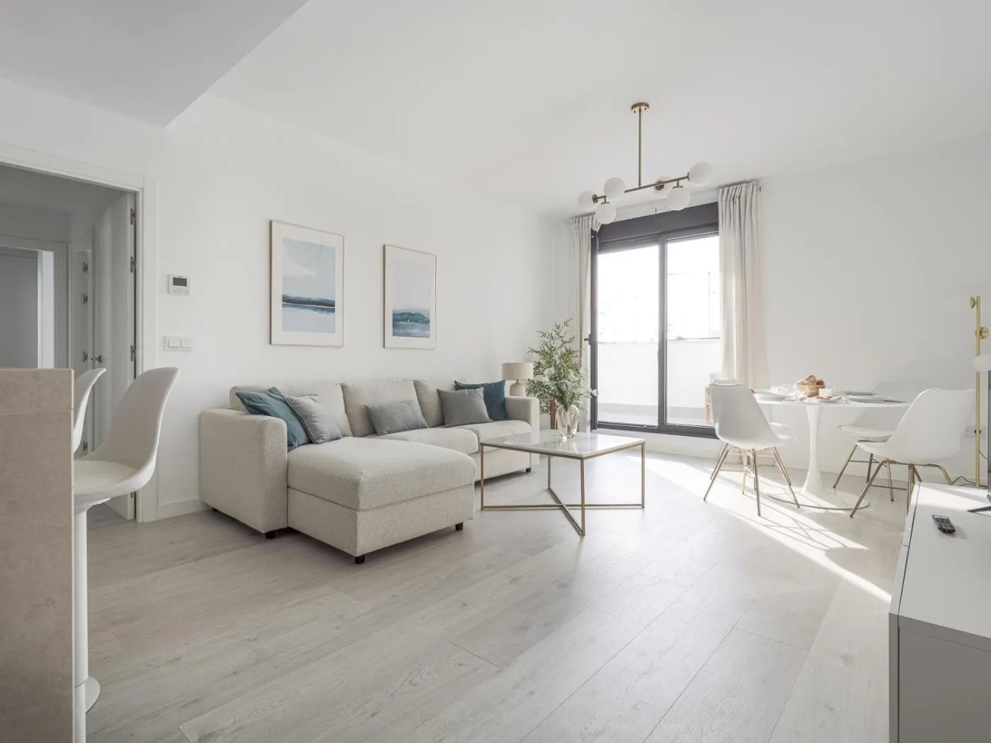 Living room in Uxama Sevilla Luxury Penthouse en Triana - Terraza y parking privados - piscina