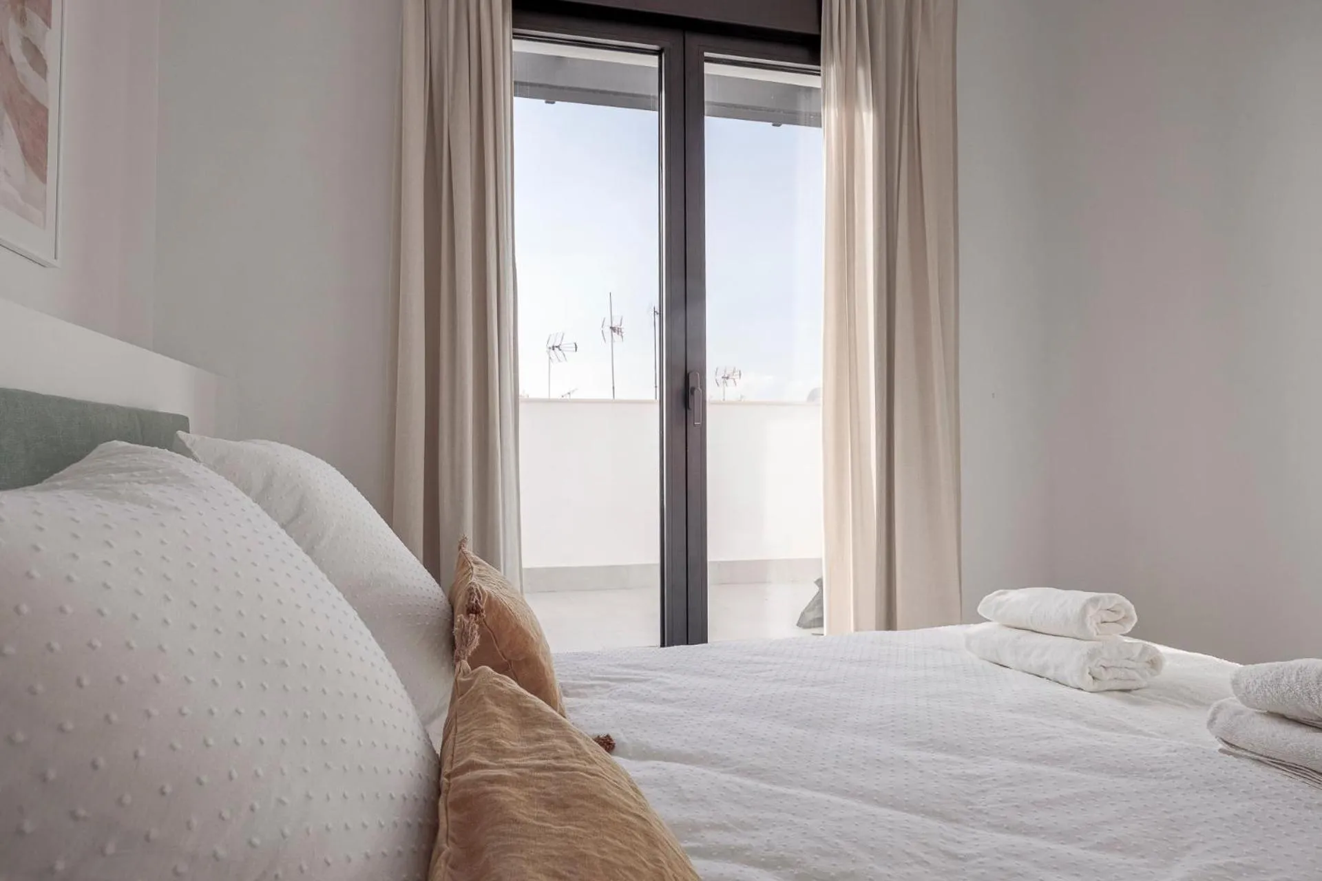 Bed in Uxama Sevilla Luxury Penthouse en Triana - Terraza y parking privados - piscina