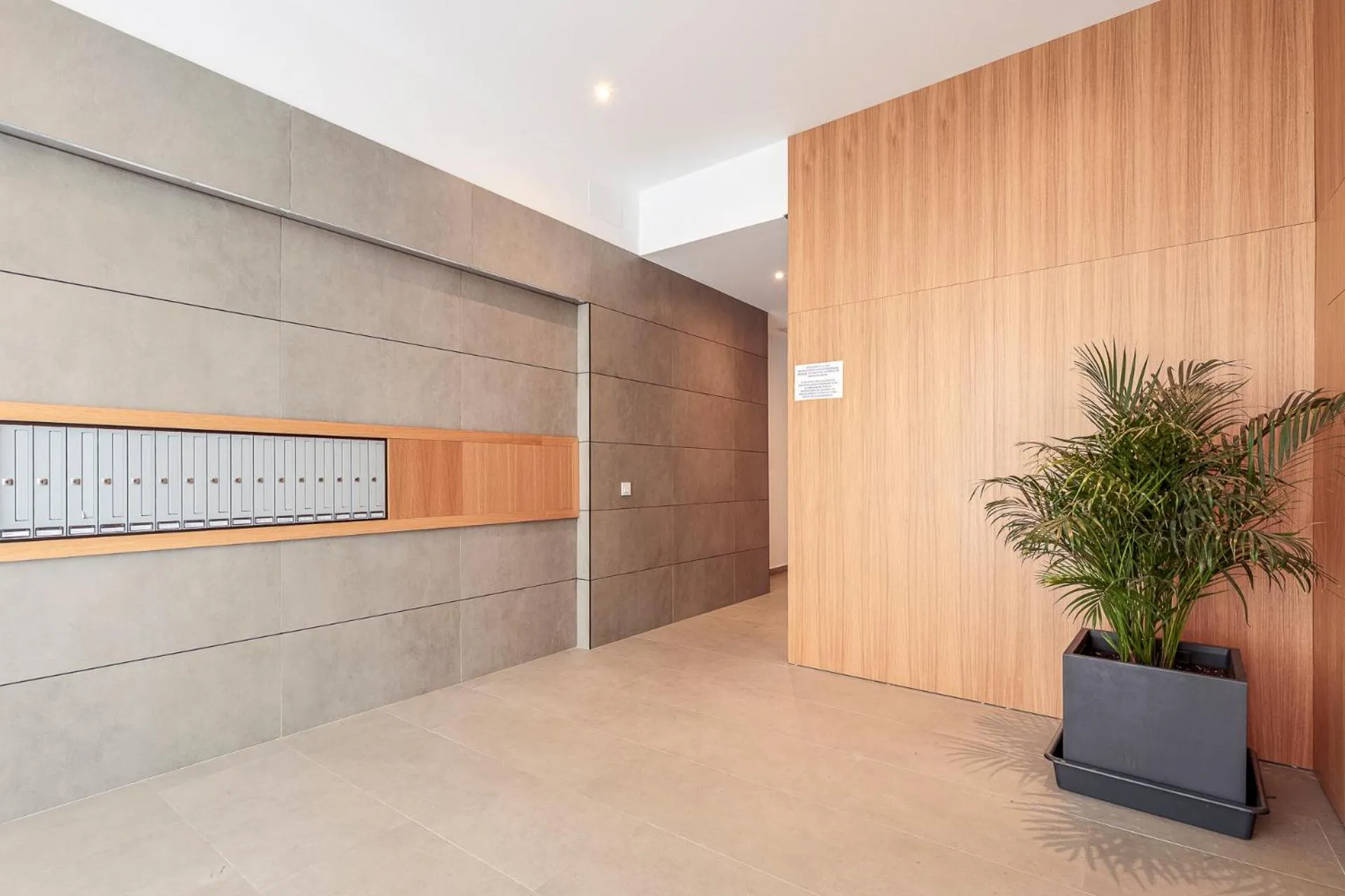 Property building in Uxama Sevilla Luxury Penthouse en Triana - Terraza y parking privados - piscina