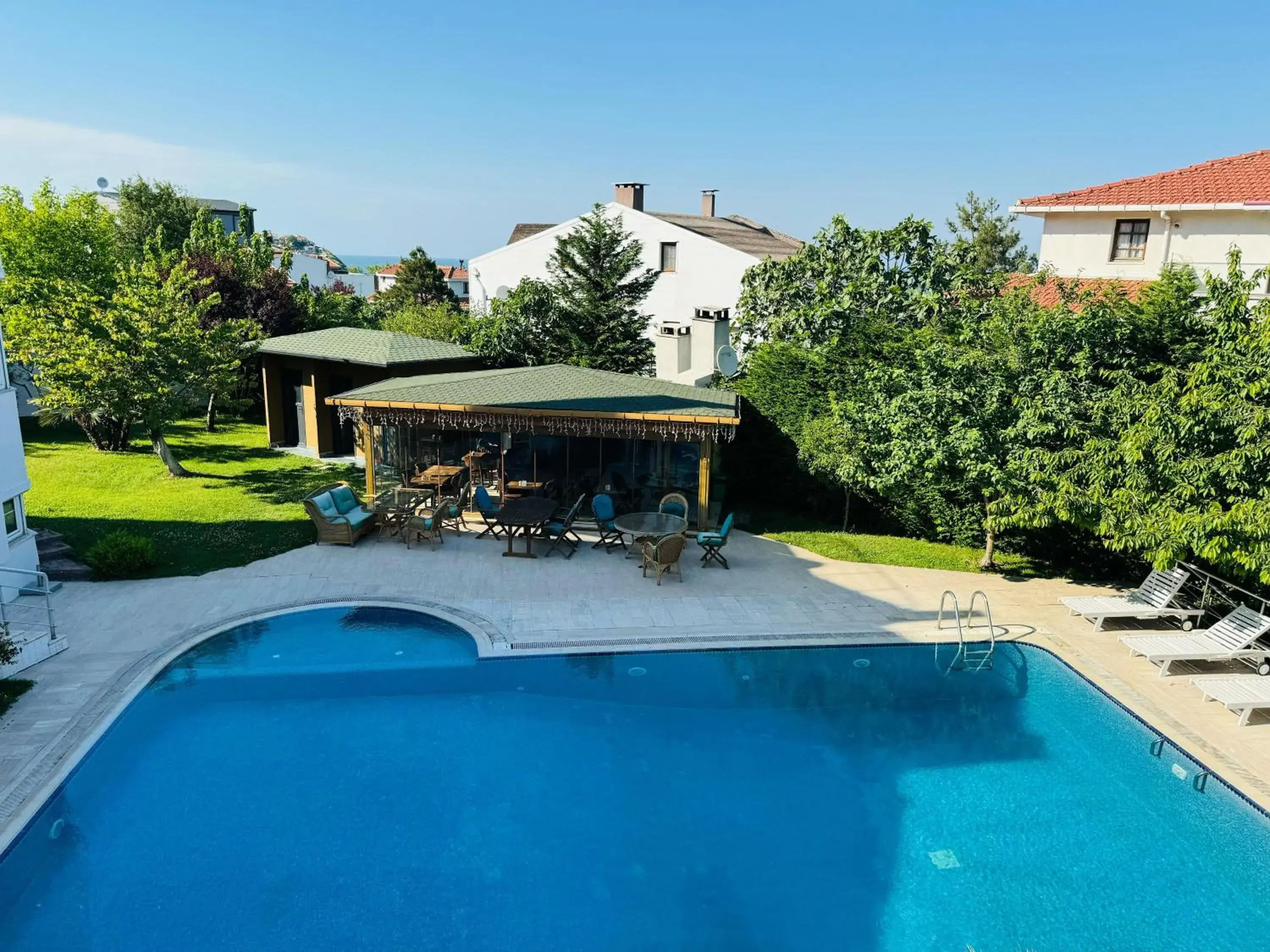 Swimming pool in Istanbul Airport Treekos Suite Hotel Swimming pool in Istanbul Airport Treekos Suite Hotel