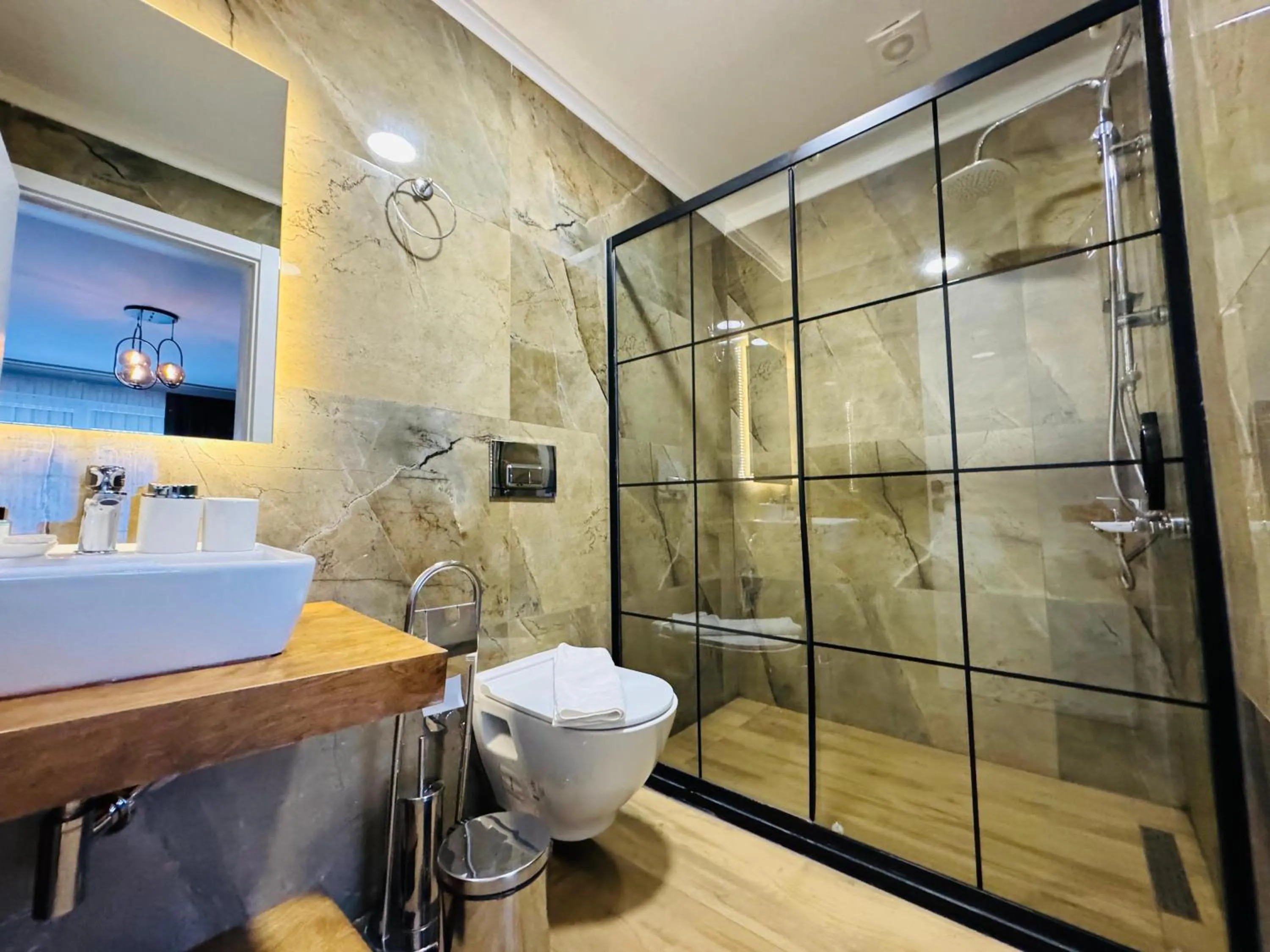 Shower in Istanbul Airport Treekos Suite Hotel