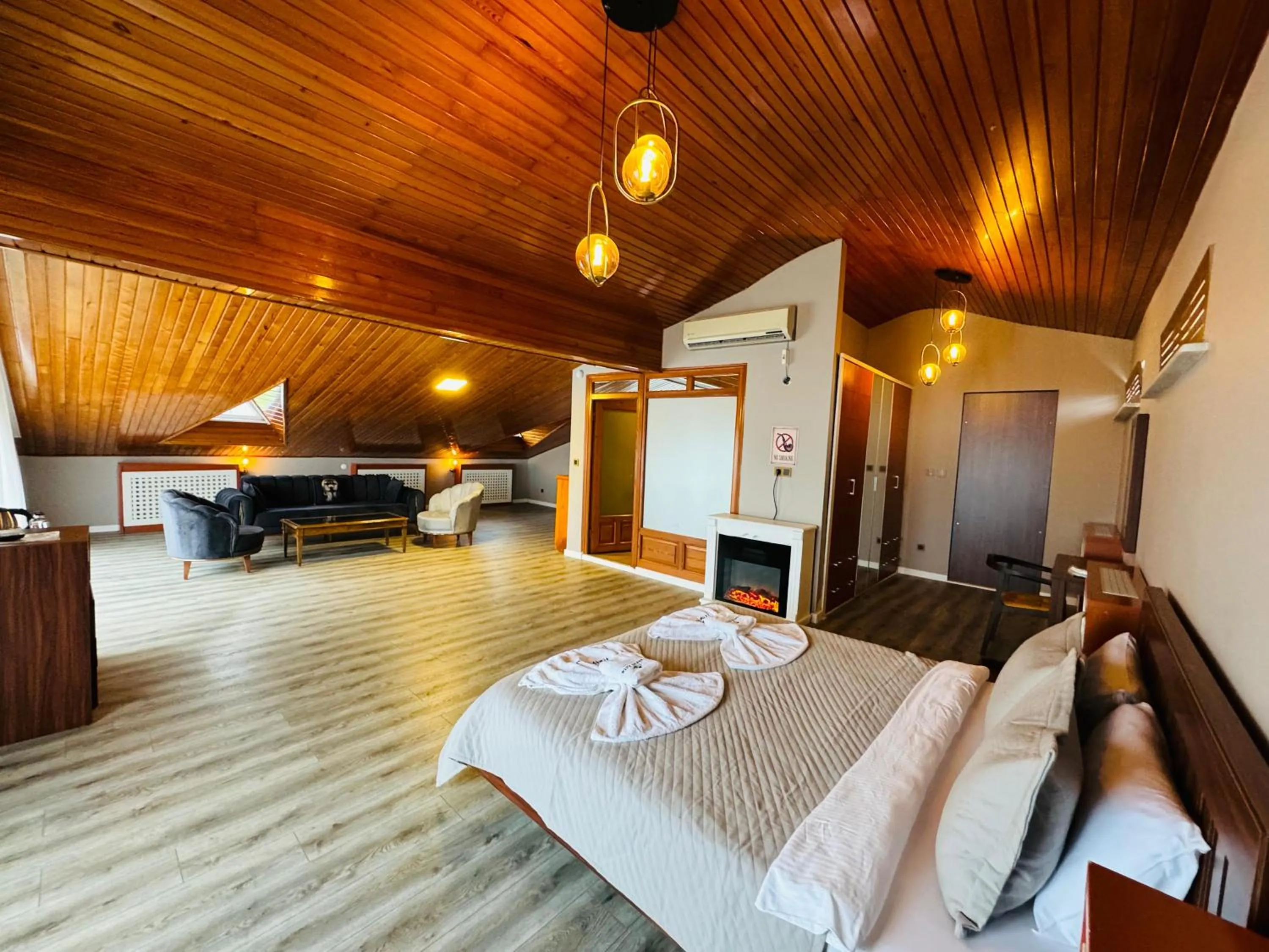 Kitchen or kitchenette, Bed in Istanbul Airport Treekos Suite Hotel