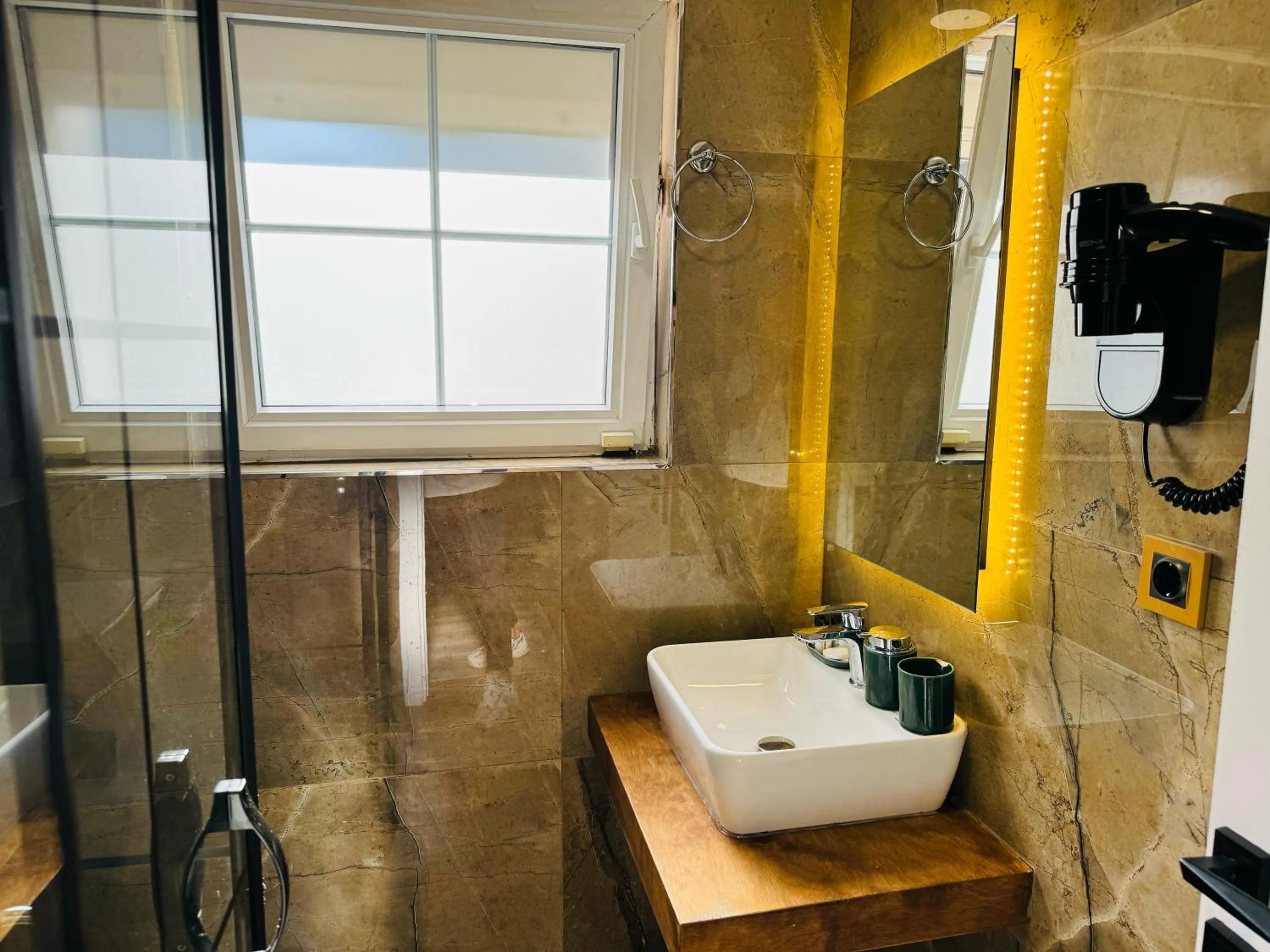 Istanbul Airport Treekos Suite Hotel