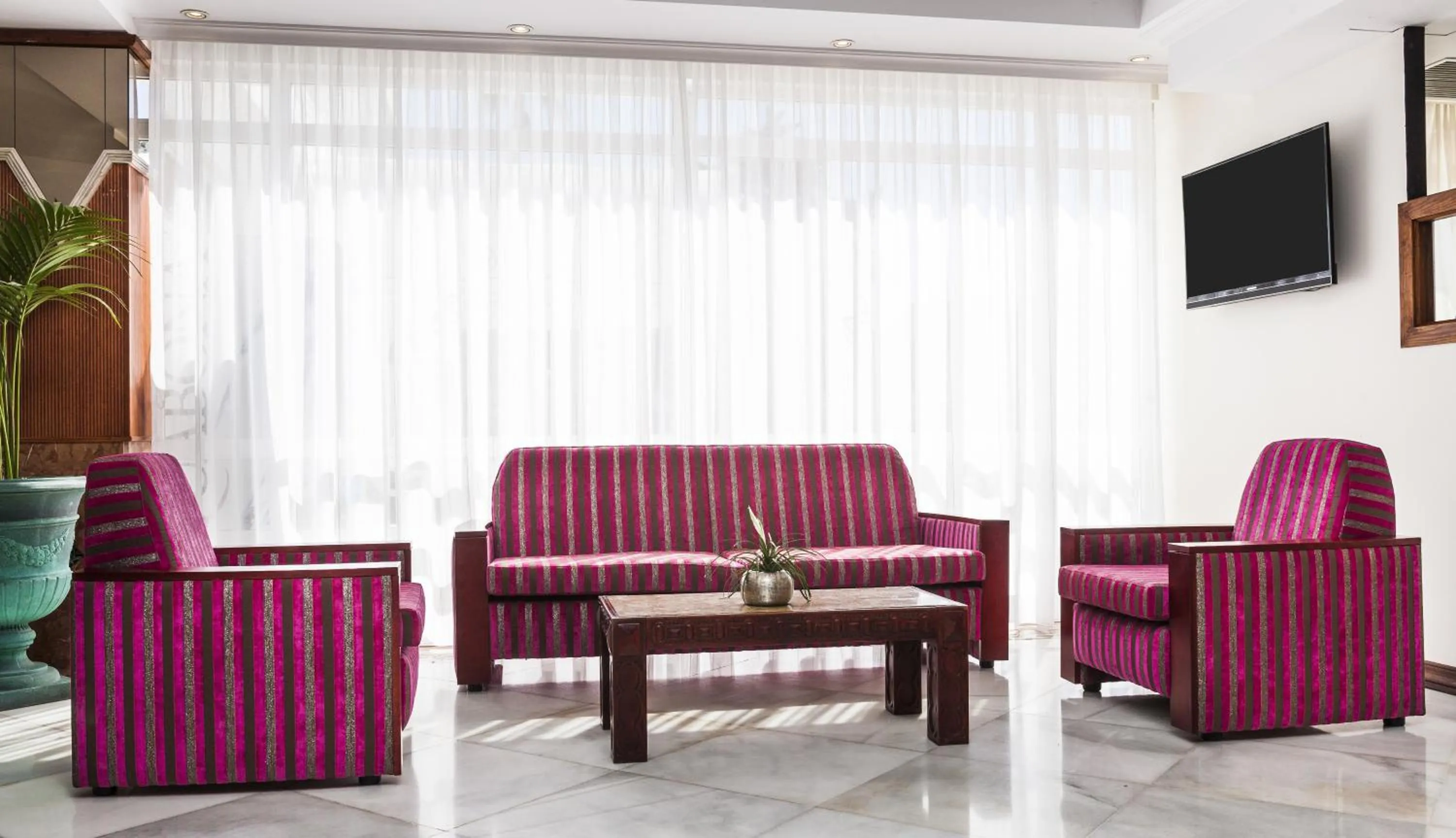 Communal lounge/ TV room in Globales Condes de Alcudia