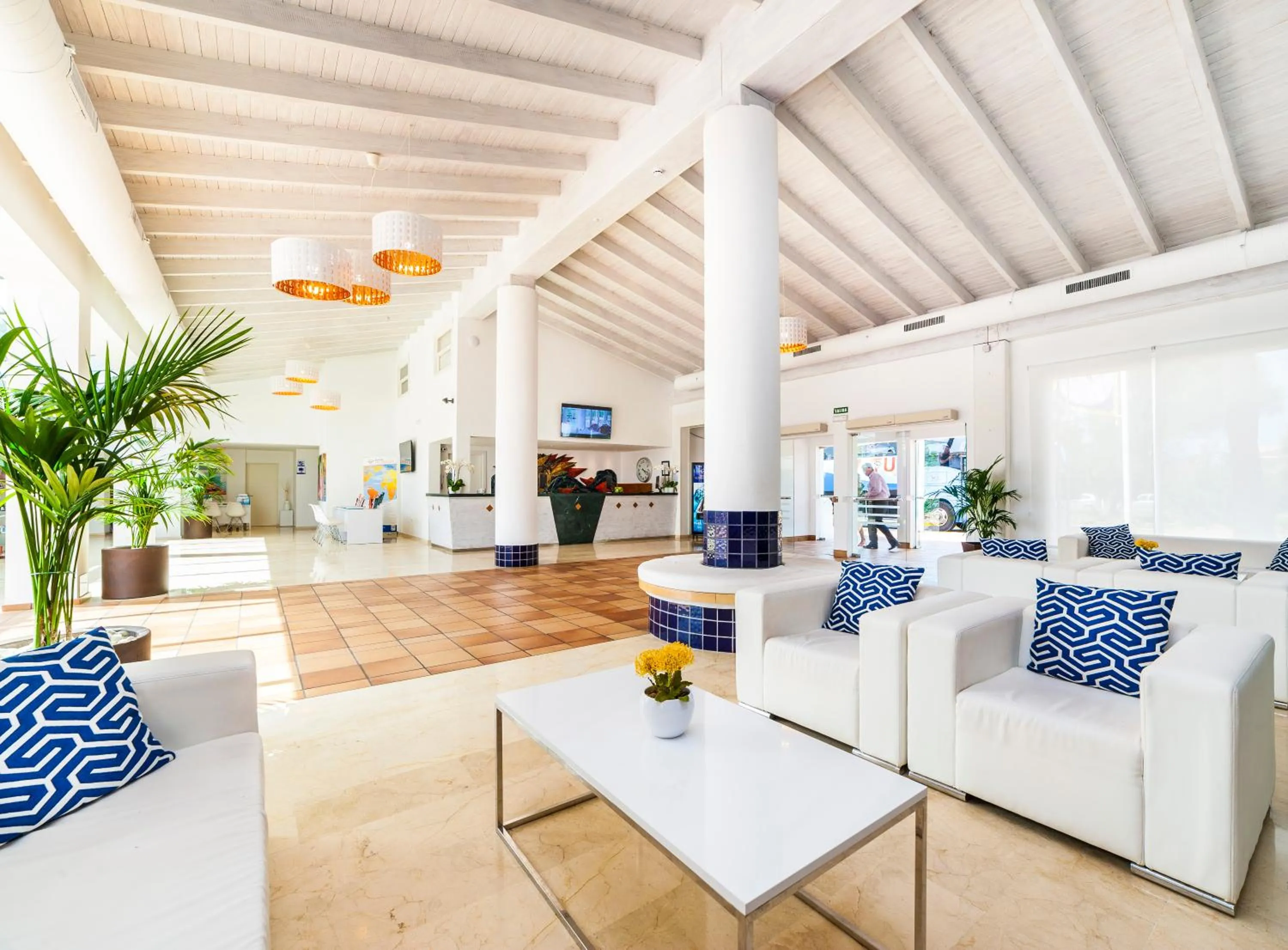 Lobby or reception in Globales Bouganvilla
