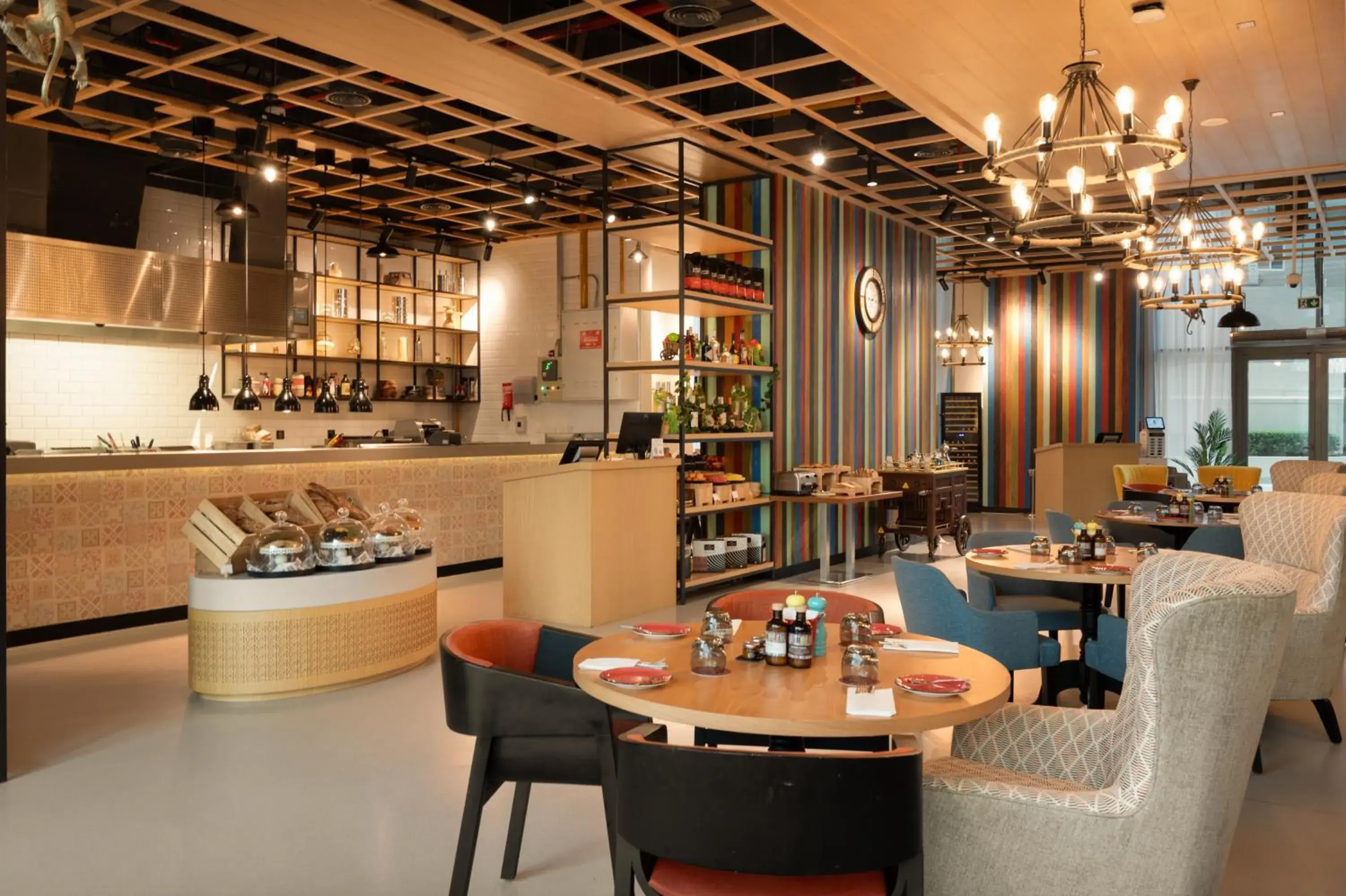 Restaurant/places to eat in NH Collection Dubai The Palm Restaurant/places to eat in NH Collection Dubai The Palm