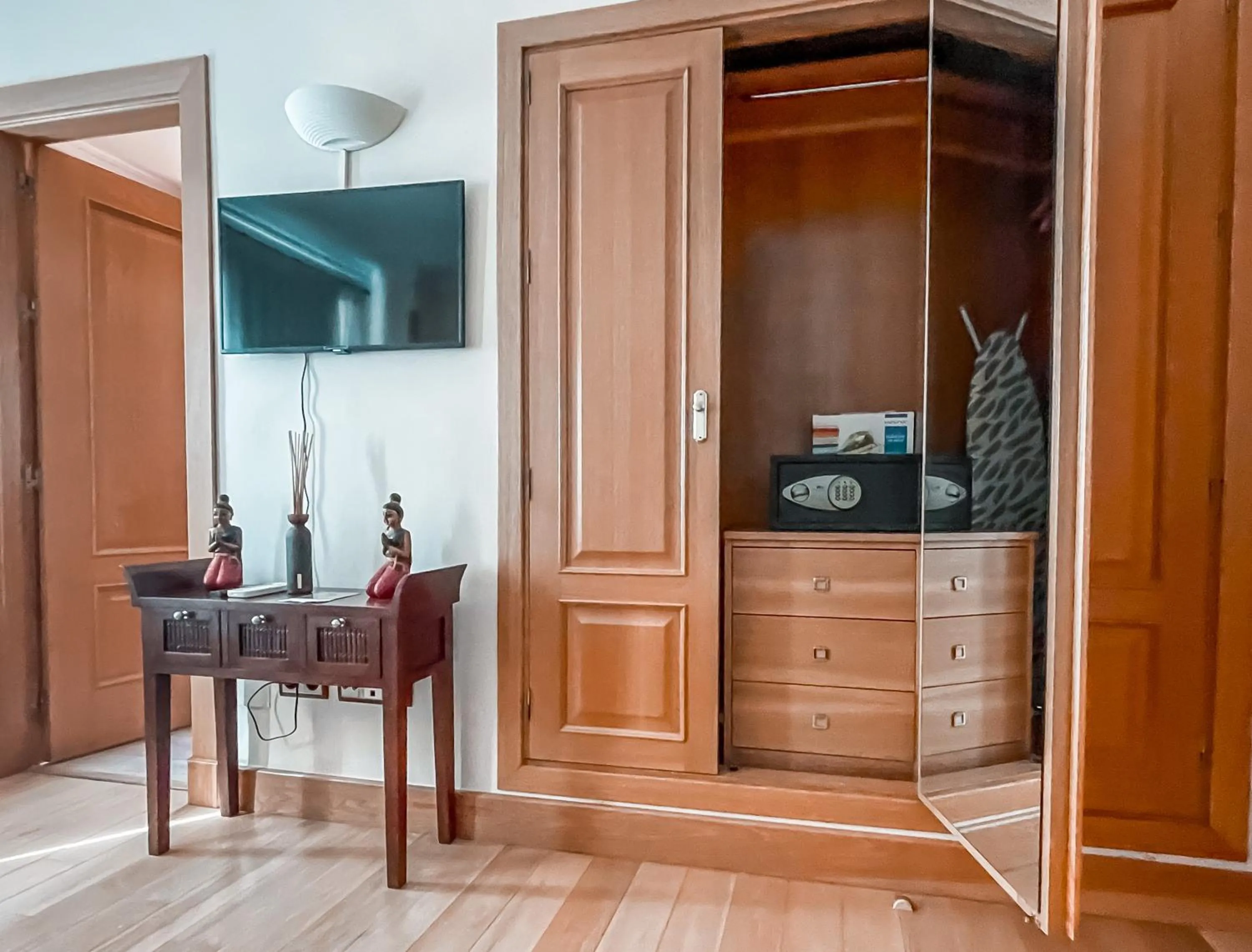 TV and multimedia in The Marbella Heights Boutique Hotel